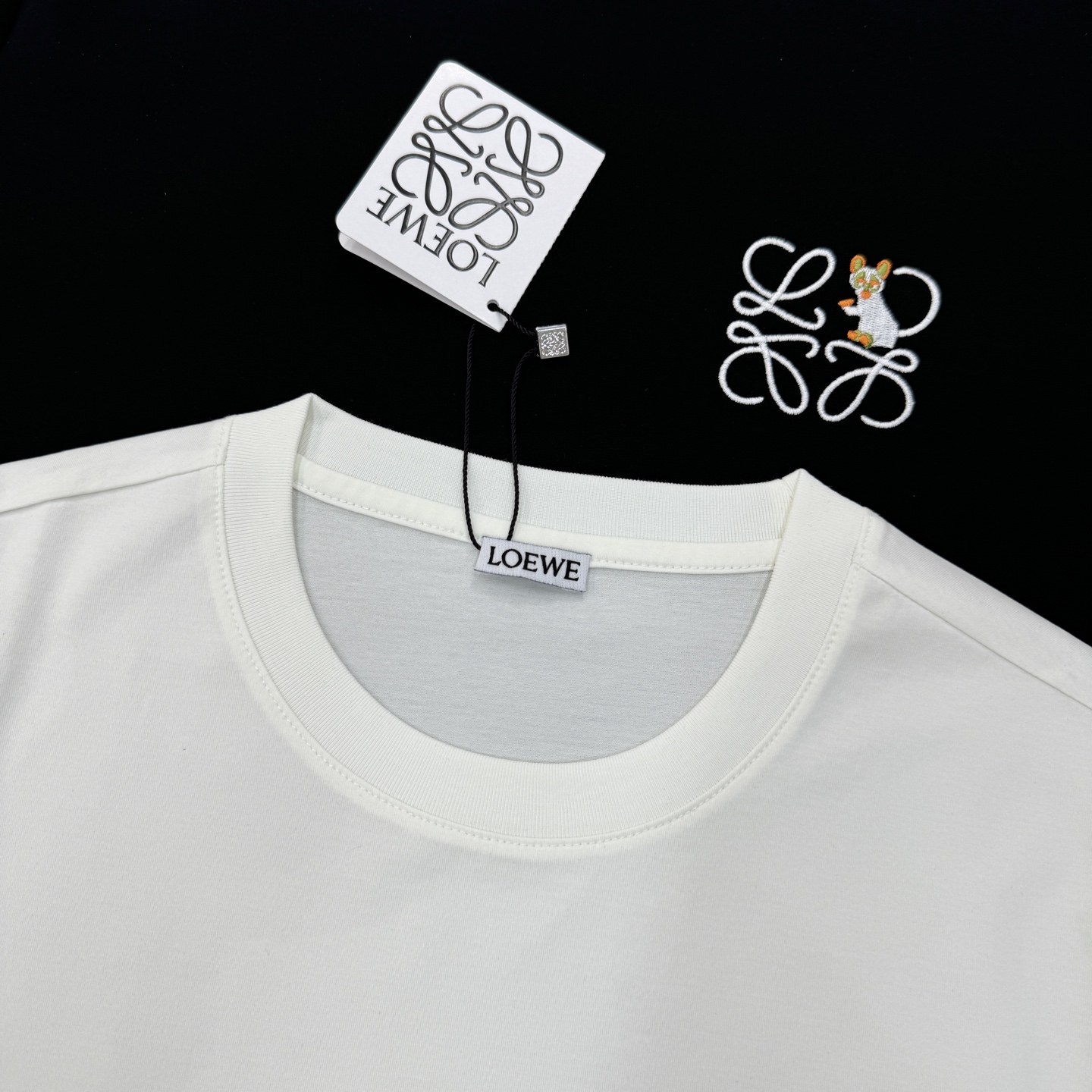 LOEWE*罗意威Louis Wain联名猫T恤.26s新品春夏与插画师LouisWain联名短袖T恤，