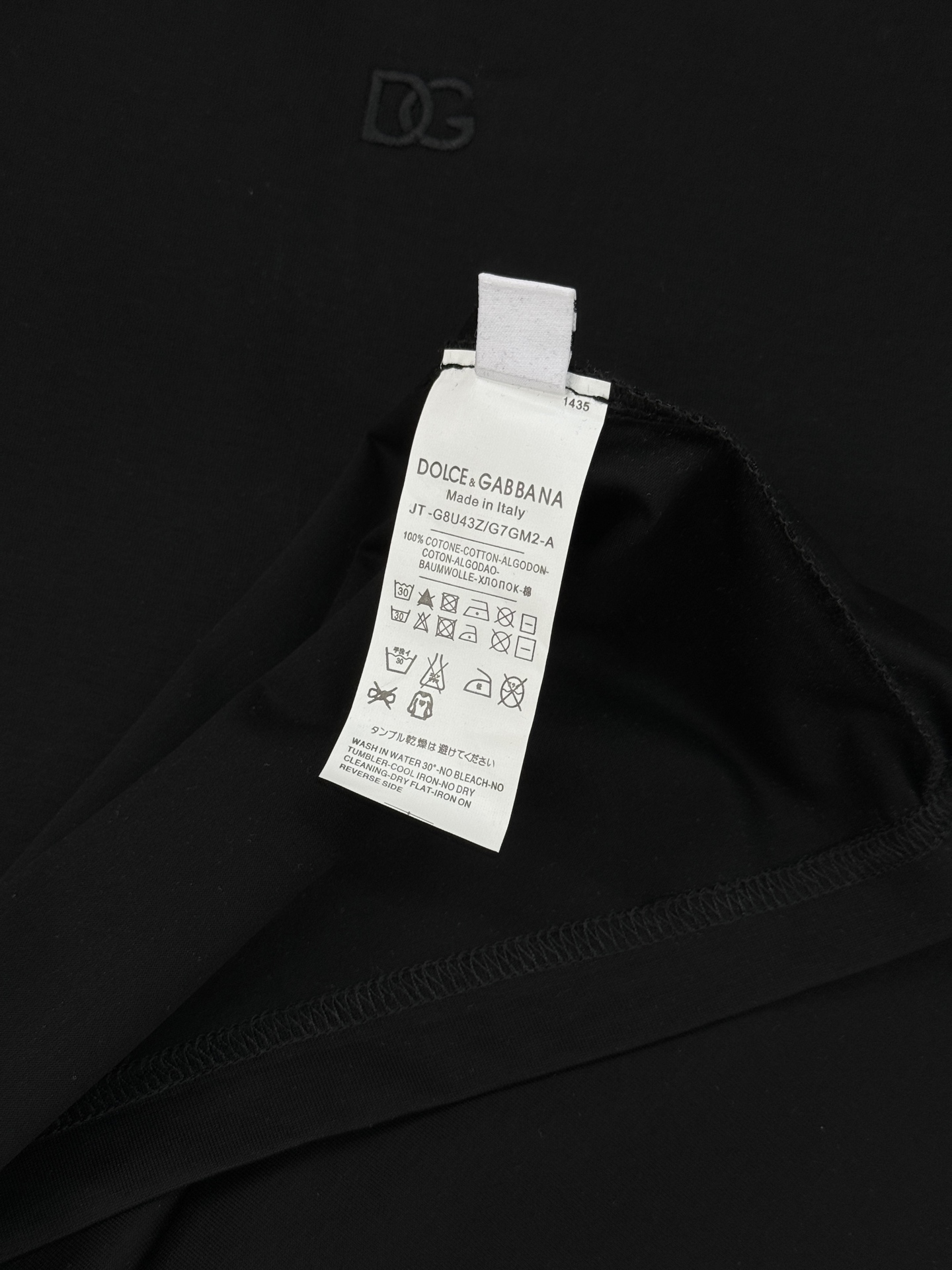 D&G*杜嘉班纳26s新款丝光棉T恤.原单品质推荐！胸前品牌字母DG.简单高级-标签化的高密度3D刺绣字