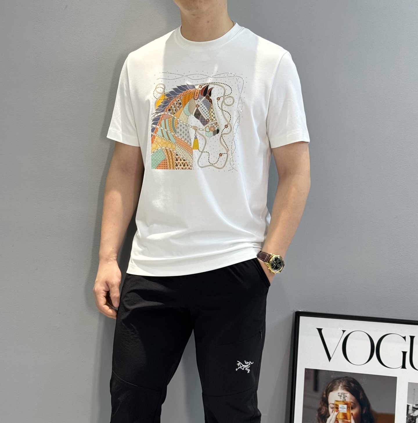 HERM*S爱马仕新款丝光棉T恤.新品为全新系列注入满满活力，这款单品用心甄选200g丝光棉面料制成，面