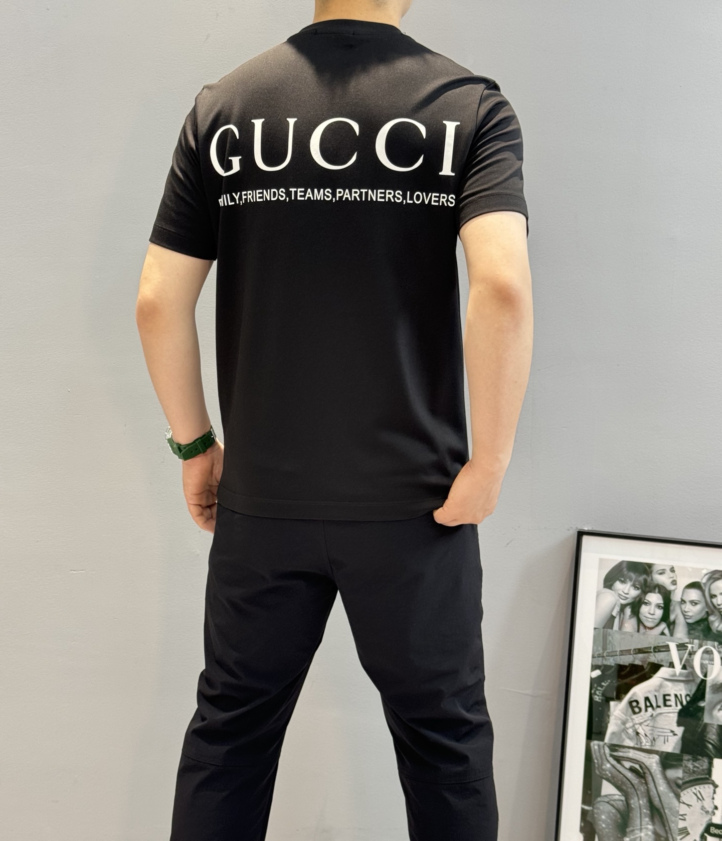 Gucc*i古齐新款丝光棉T恤.简单基础款推荐-优选200g100%丝光全棉材质制作而成.质地顺滑细腻.
