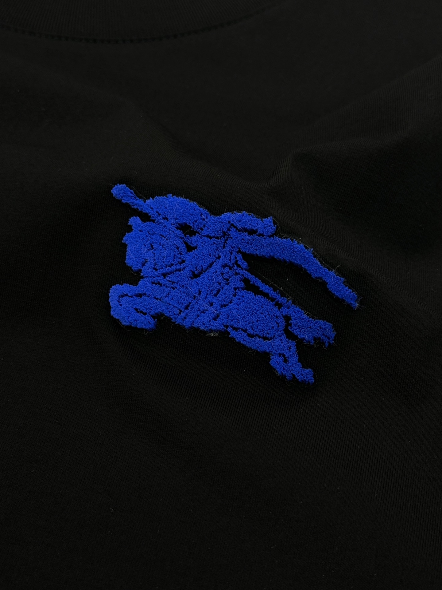 BBR*巴宝莉26s春夏经典款圆领T恤.小红书同款～胸前战马植绒绣花.3D🪡刺绣品质超好！经验克莱因蓝.