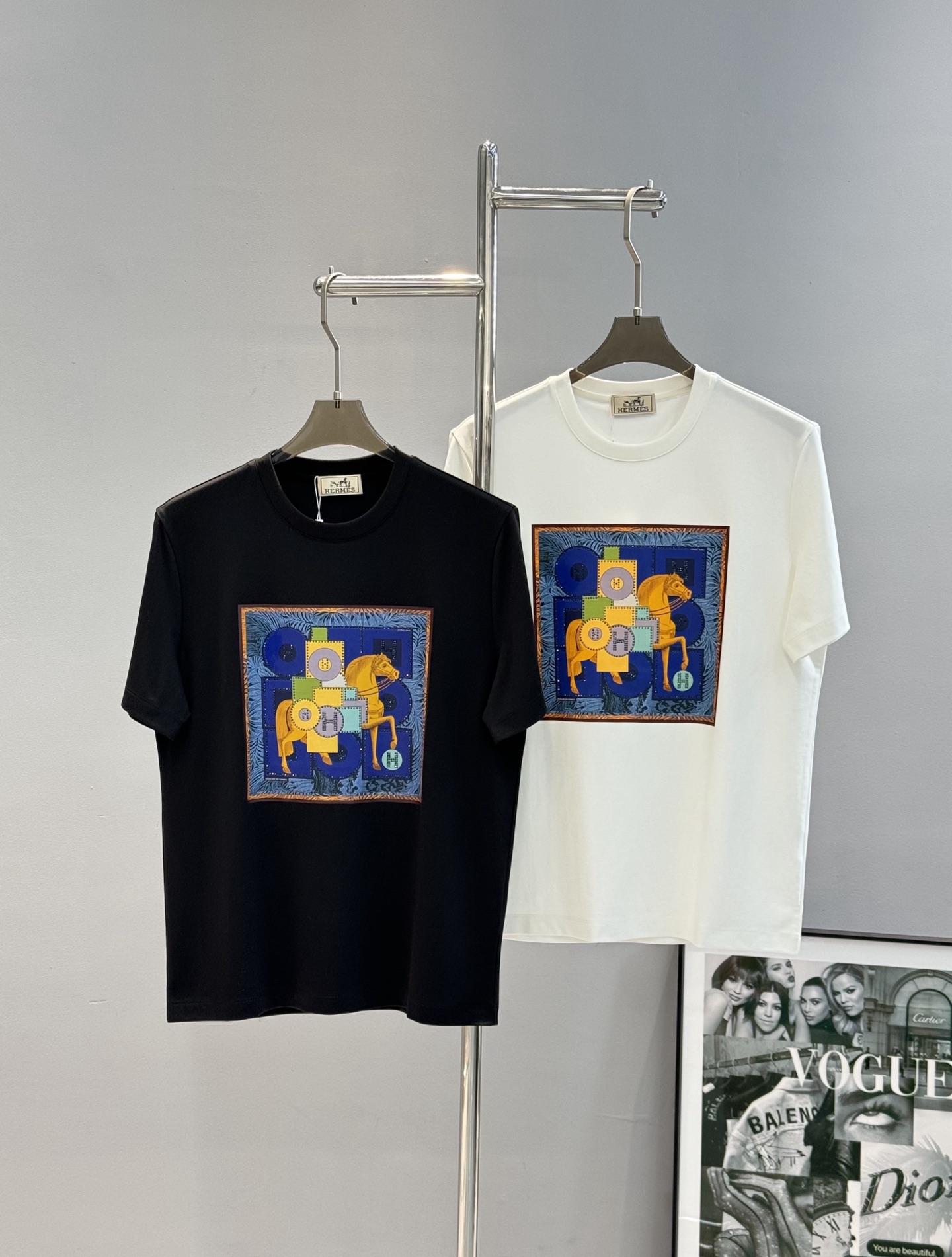 HERM*S爱马仕新款丝光棉T恤.新品为全新系列注入满满活力，这款单品用心甄选200g丝光棉面料制成，面
