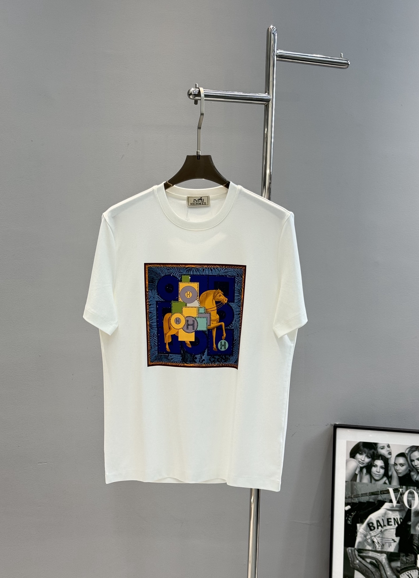 HERM*S爱马仕新款丝光棉T恤.新品为全新系列注入满满活力，这款单品用心甄选200g丝光棉面料制成，面