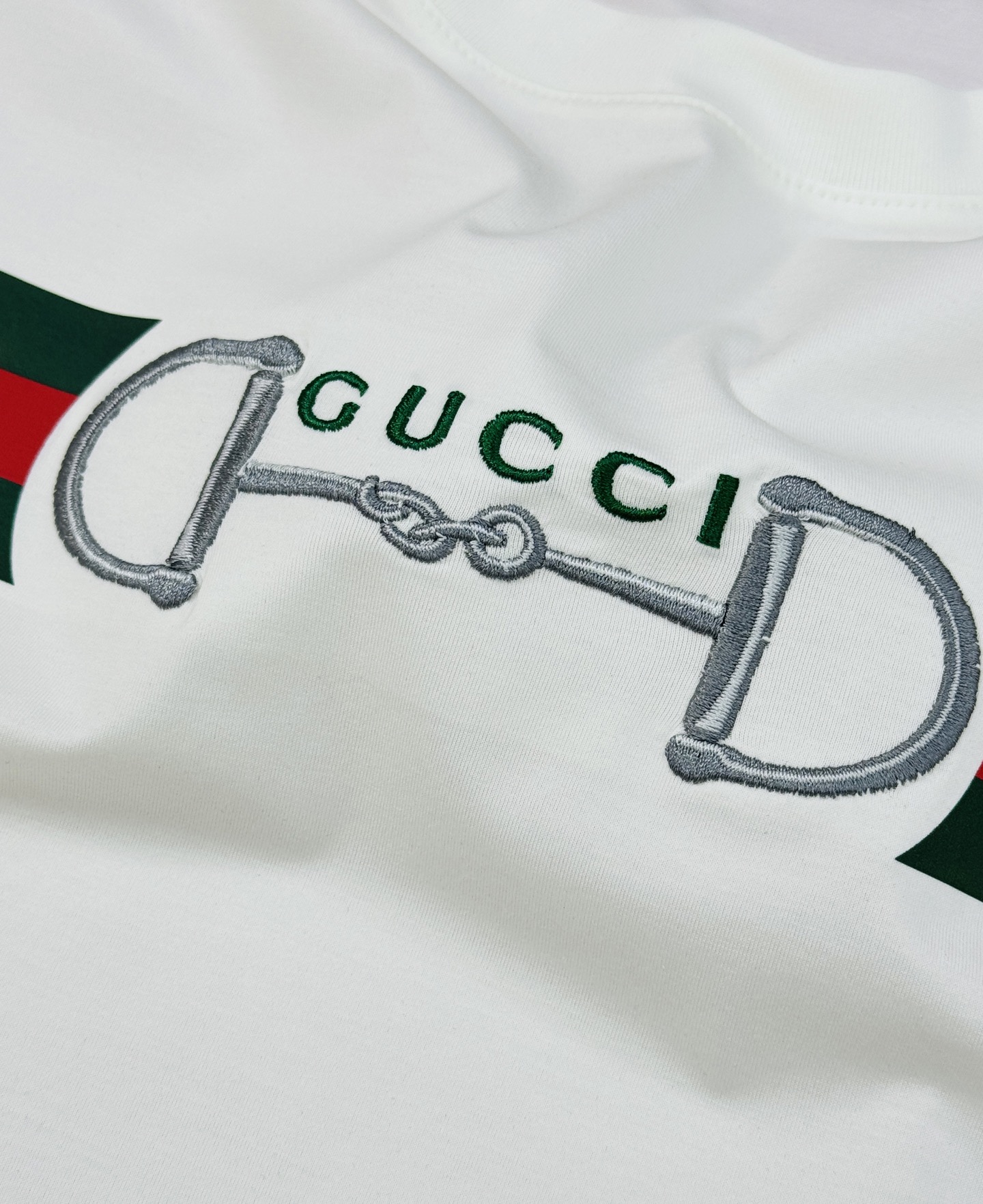 GUCCI古奇26s新品马衔扣红绿条纹T恤.190g丝光棉面料.舒适透气，定制螺纹.舒适不易变形.日常穿