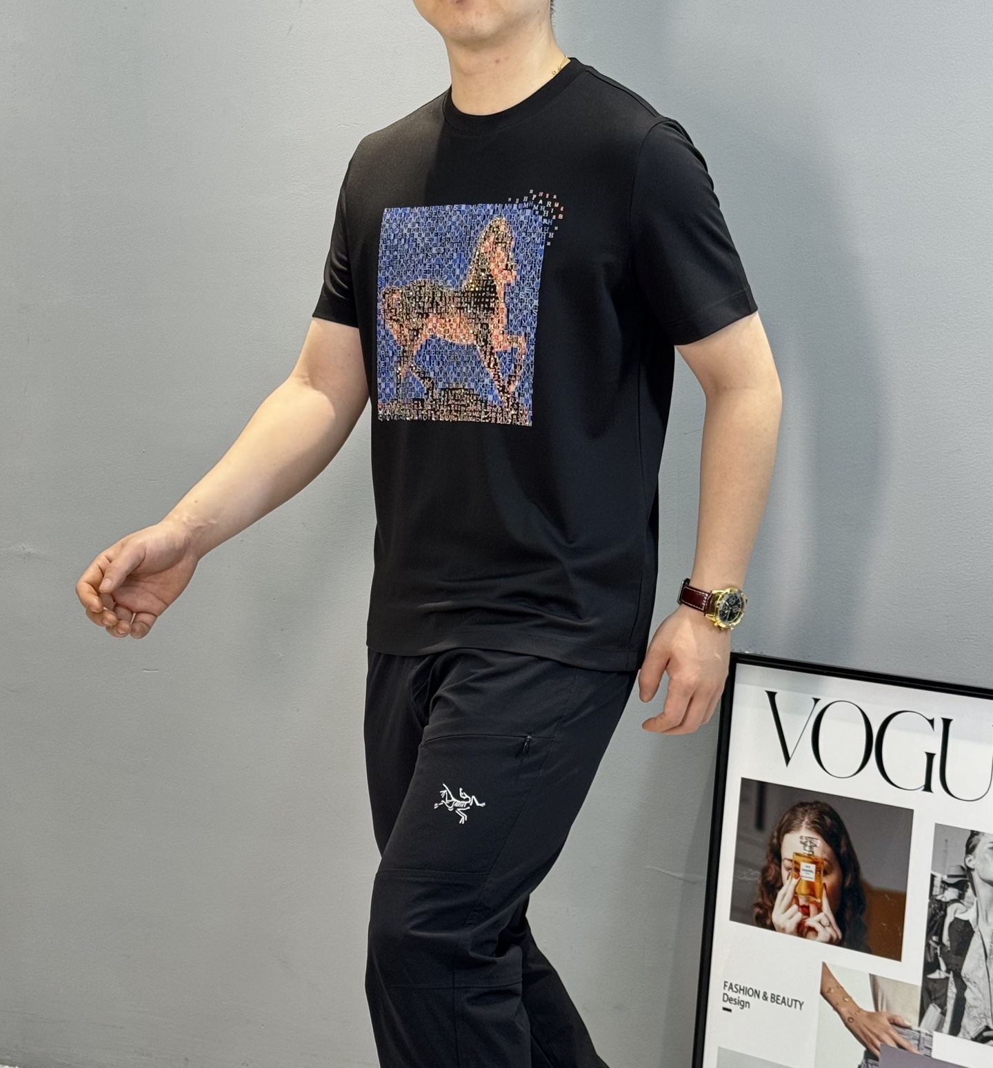 HERM*S爱马仕新款丝光棉T恤.新品为全新系列注入满满活力，这款单品用心甄选200g丝光棉面料制成，面