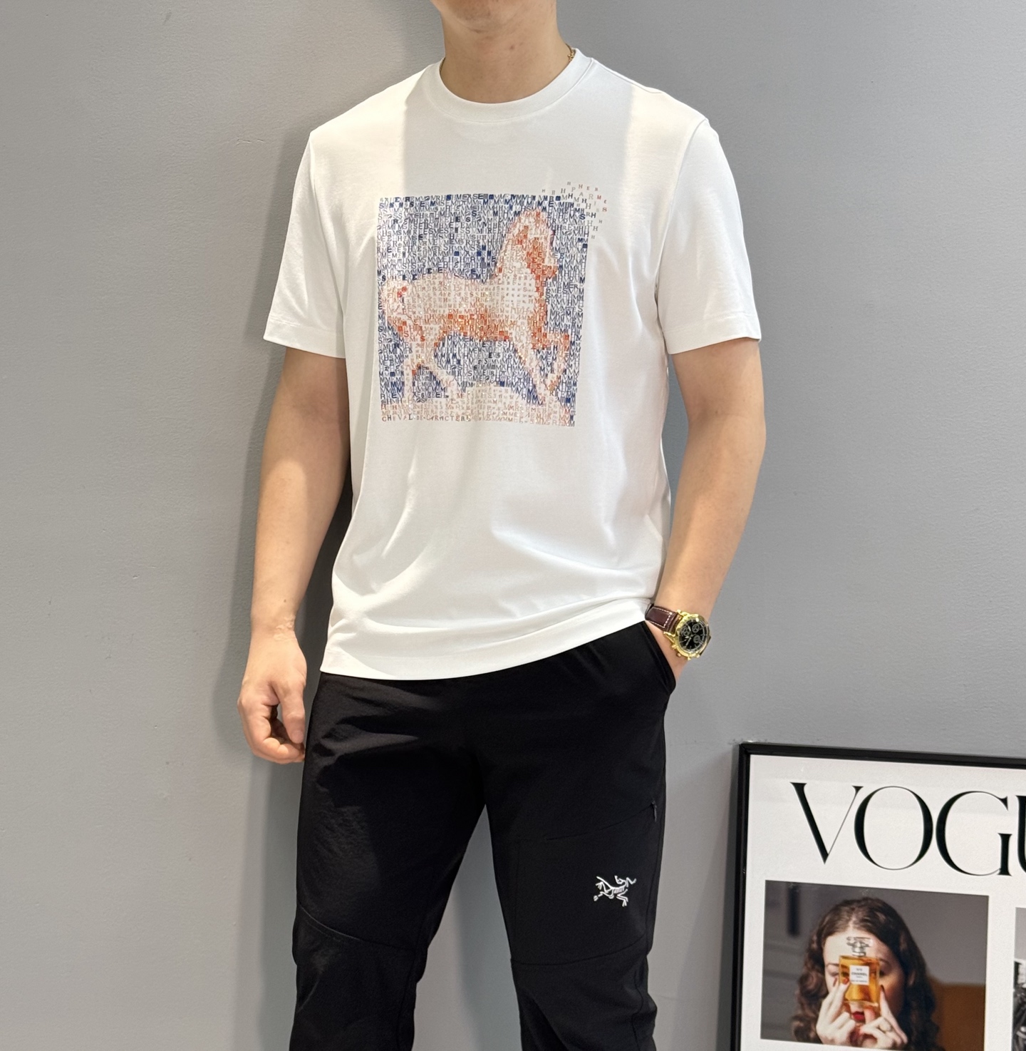 HERM*S爱马仕新款丝光棉T恤.新品为全新系列注入满满活力，这款单品用心甄选200g丝光棉面料制成，面