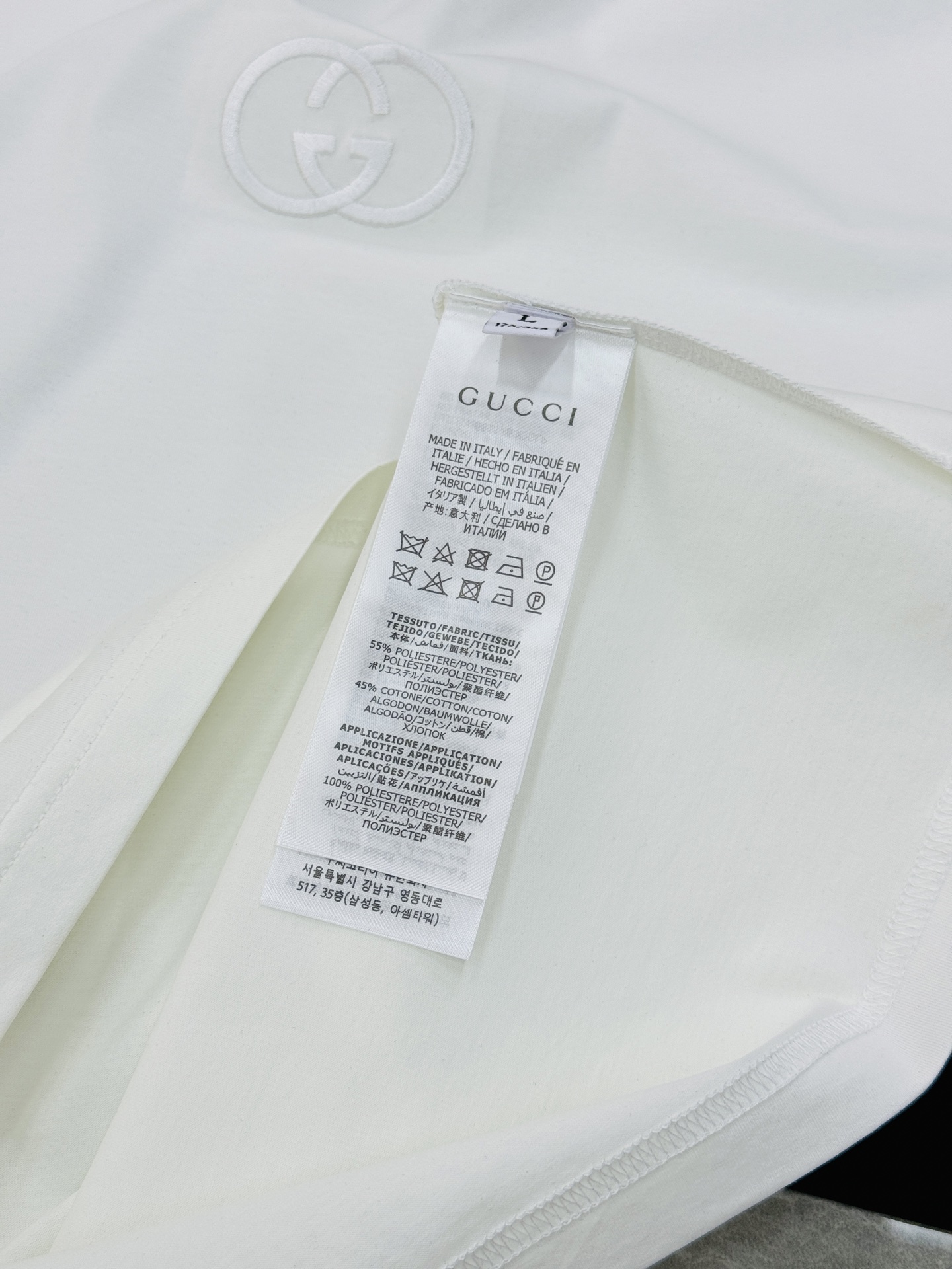 Gucci古奇26s新款圆领短T. 原单品质！胸前经典G家双G造型.重工3D绣花.本色搭配.视觉感受超前