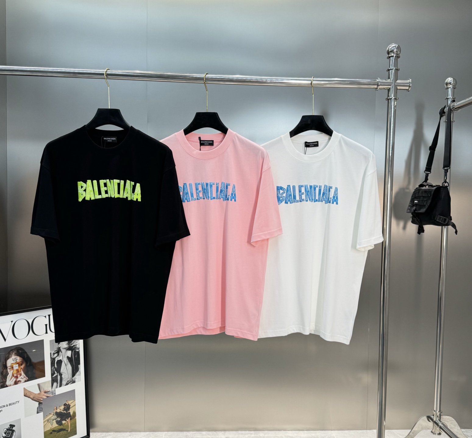 。🌾 BALENCIAG*巴黎世家新款潮牌T恤.男女同款推荐！280g纯棉面料.定制螺纹.面料柔软舒适.