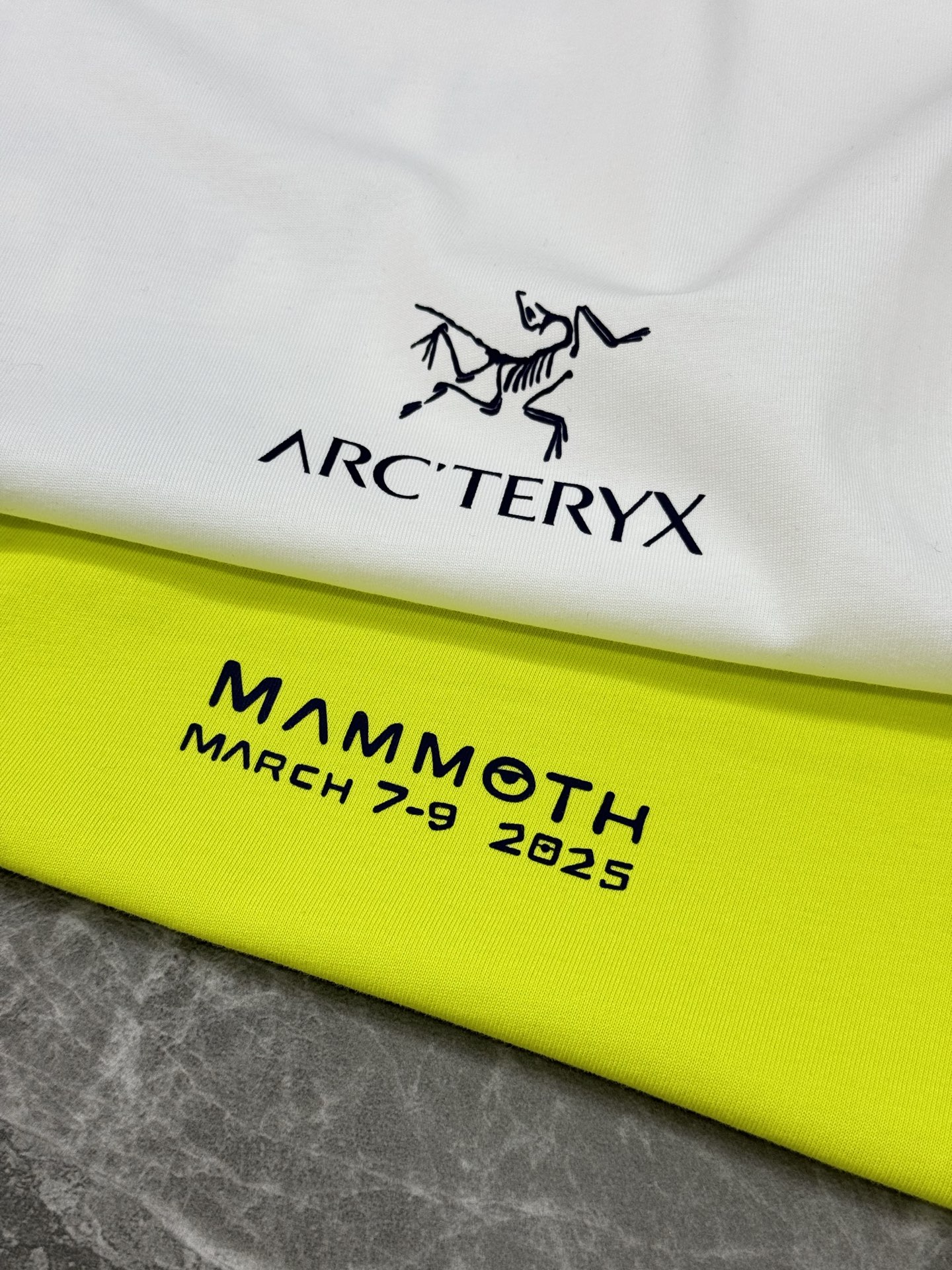 。🌾 ARC'TERY*始祖-鸟鸟潮牌爆款推荐🔥联名款猛犸象🦣男女同款！高品质高版本，此款胸前及后背Lo