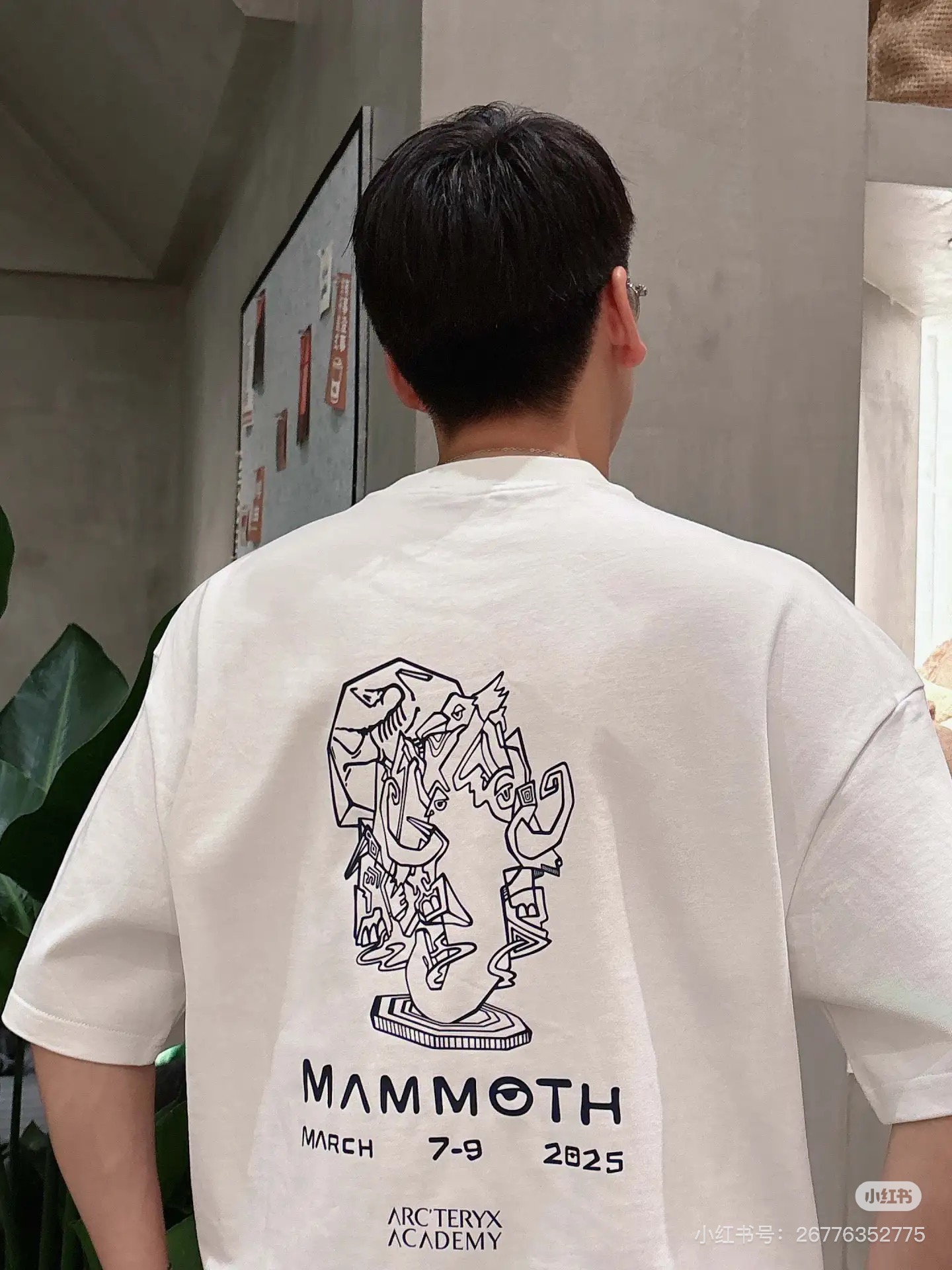 。🌾 ARC'TERY*始祖-鸟鸟潮牌爆款推荐🔥联名款猛犸象🦣男女同款！高品质高版本，此款胸前及后背Lo