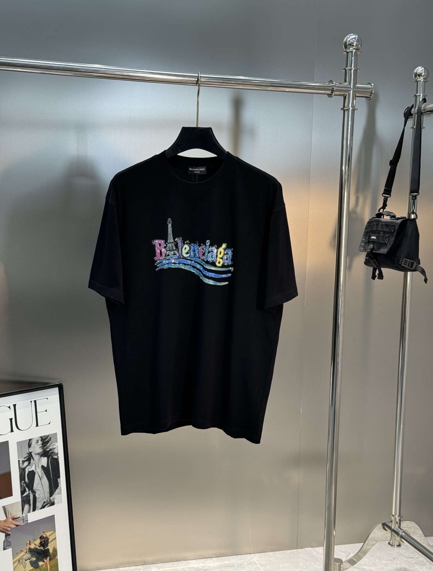 。🌾 Balenciag*巴黎世家新款潮牌可乐logoT恤.男女同款！os版型真的很迷人.新款面料230