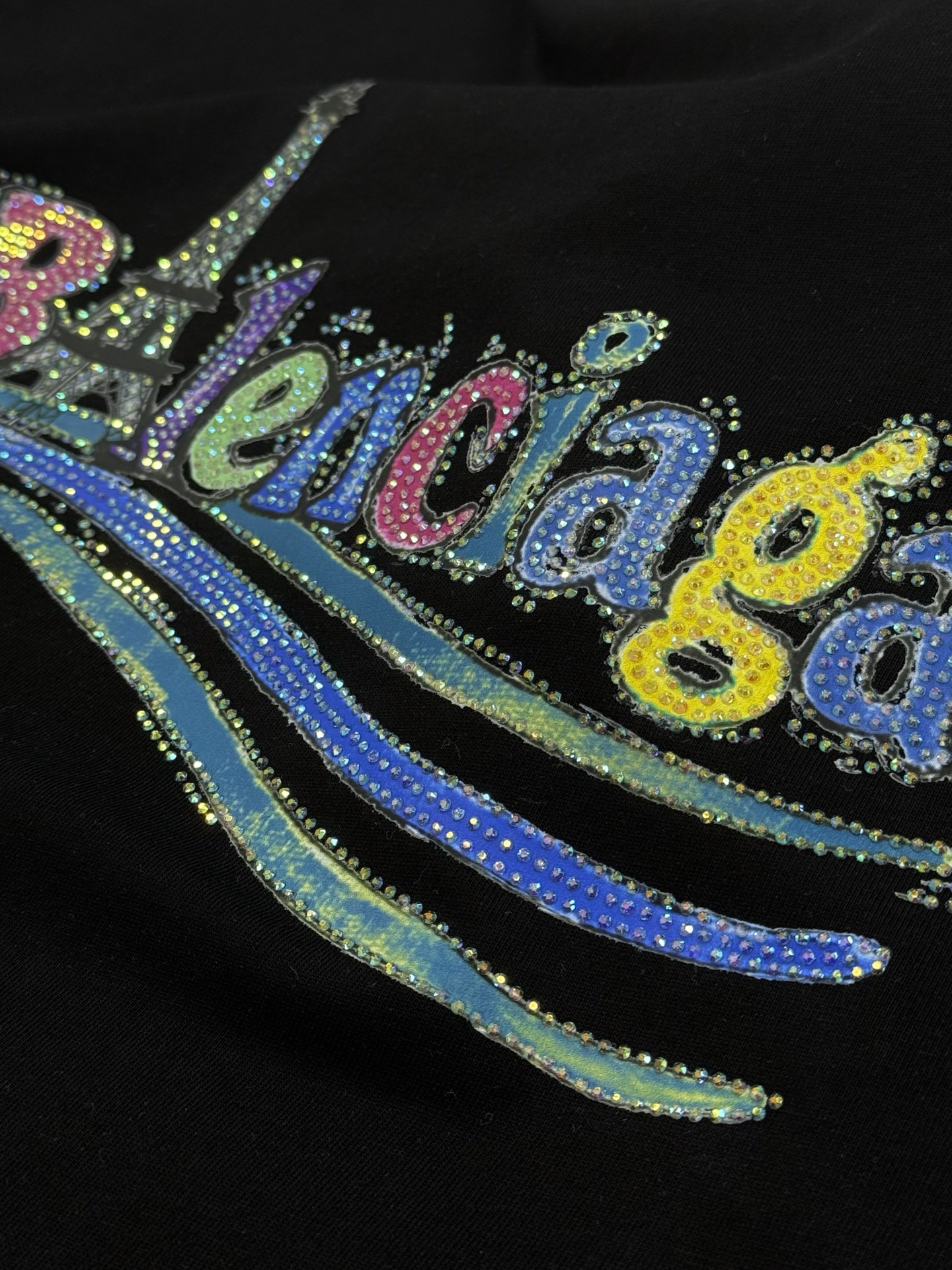 。🌾 Balenciag*巴黎世家新款潮牌可乐logoT恤.男女同款！os版型真的很迷人.新款面料230