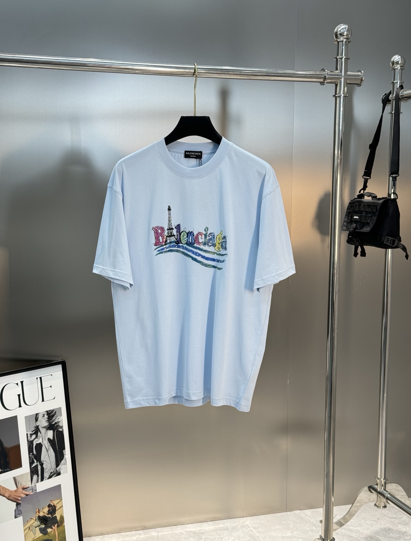 。🌾 Balenciag*巴黎世家新款潮牌可乐logoT恤.男女同款！os版型真的很迷人.新款面料230