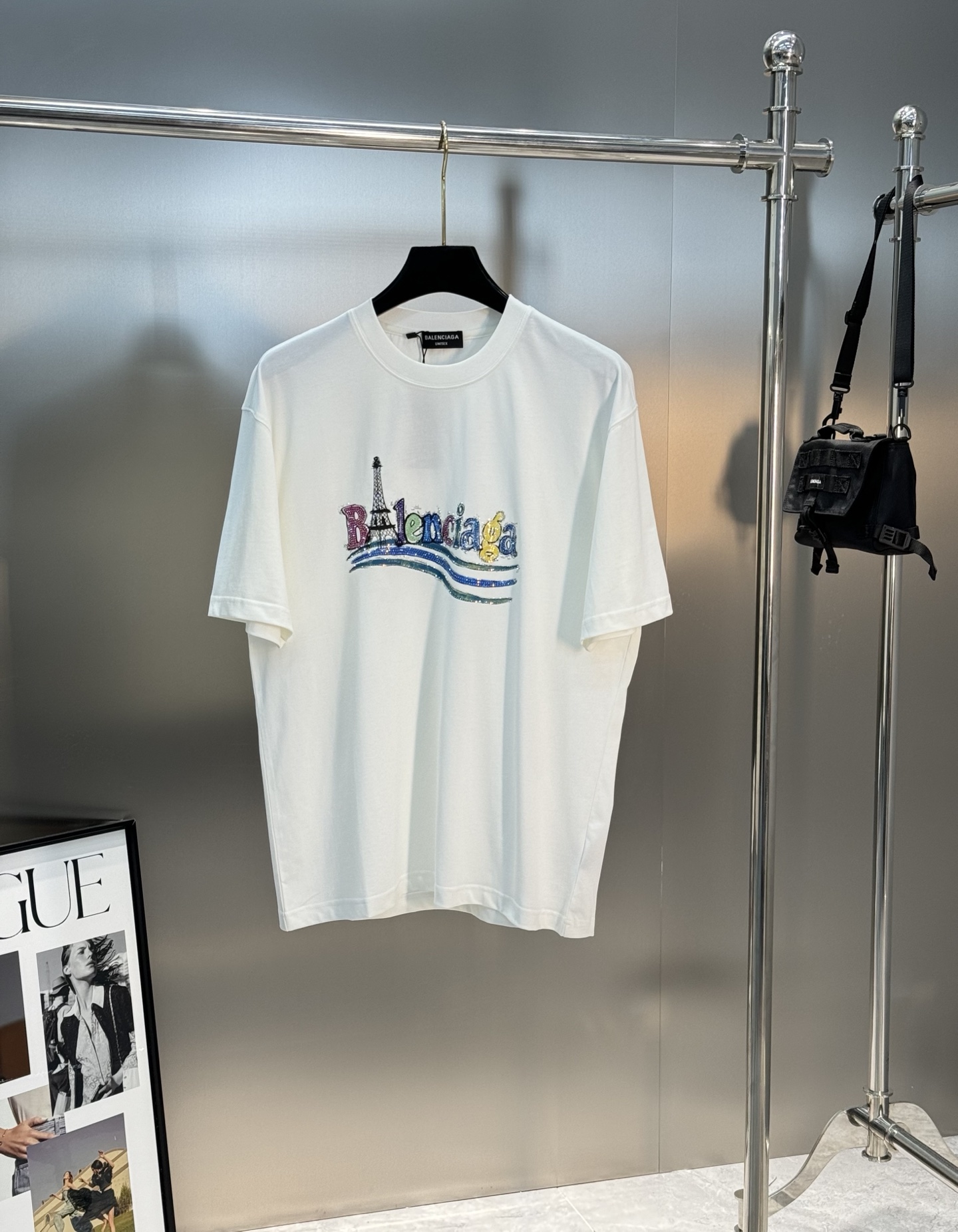 。🌾 Balenciag*巴黎世家新款潮牌可乐logoT恤.男女同款！os版型真的很迷人.新款面料230