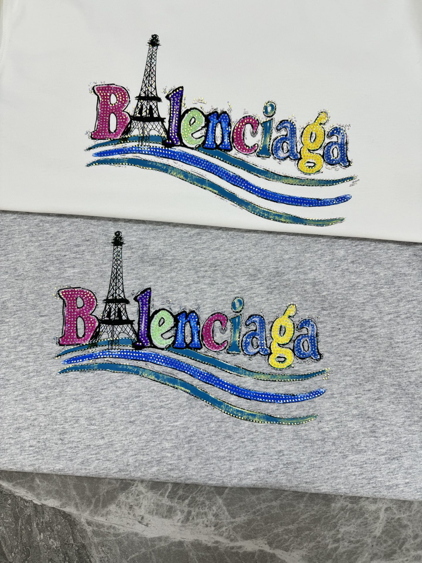 。🌾 Balenciag*巴黎世家新款潮牌可乐logoT恤.男女同款！os版型真的很迷人.新款面料230