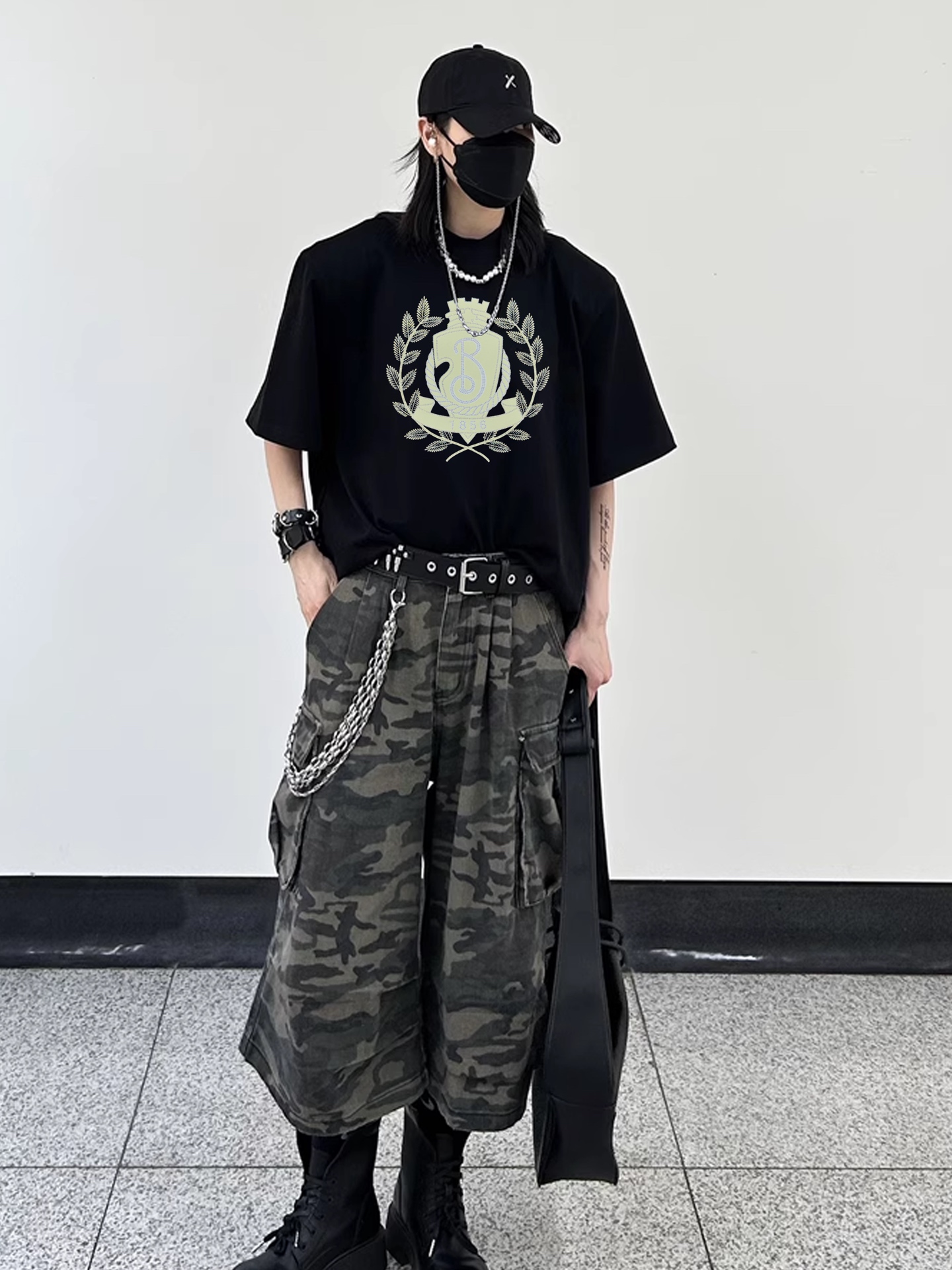 。🌾 BBR*巴宝莉新款潮牌圆领T恤🔥男女同款！精致3D王牌印花工艺.烫钻双层工艺.简单又高级！一款最基