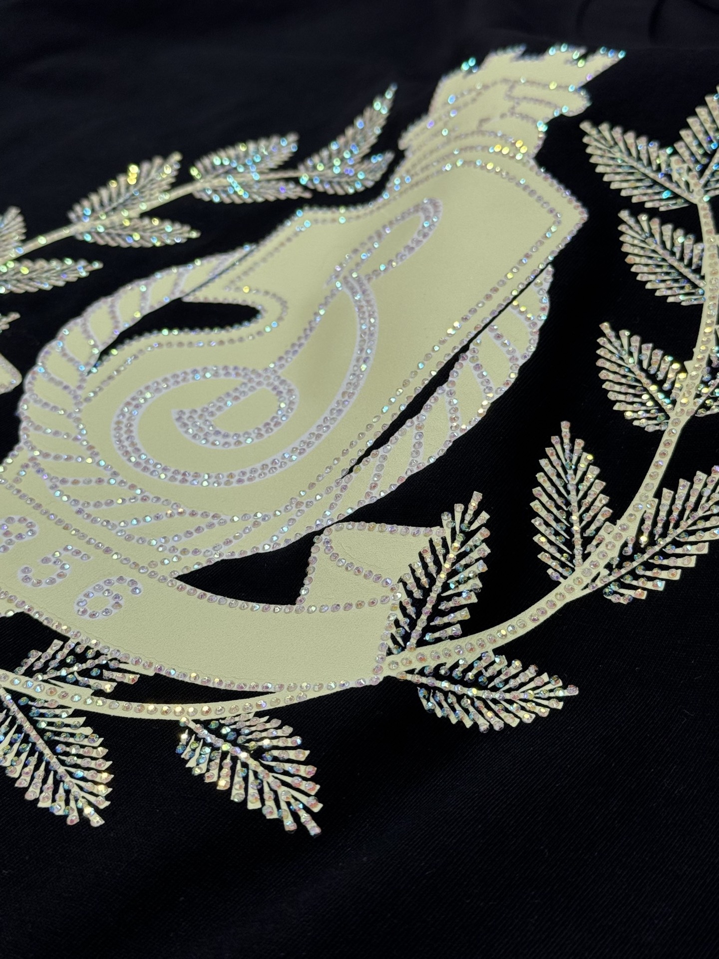 。🌾 BBR*巴宝莉新款潮牌圆领T恤🔥男女同款！精致3D王牌印花工艺.烫钻双层工艺.简单又高级！一款最基