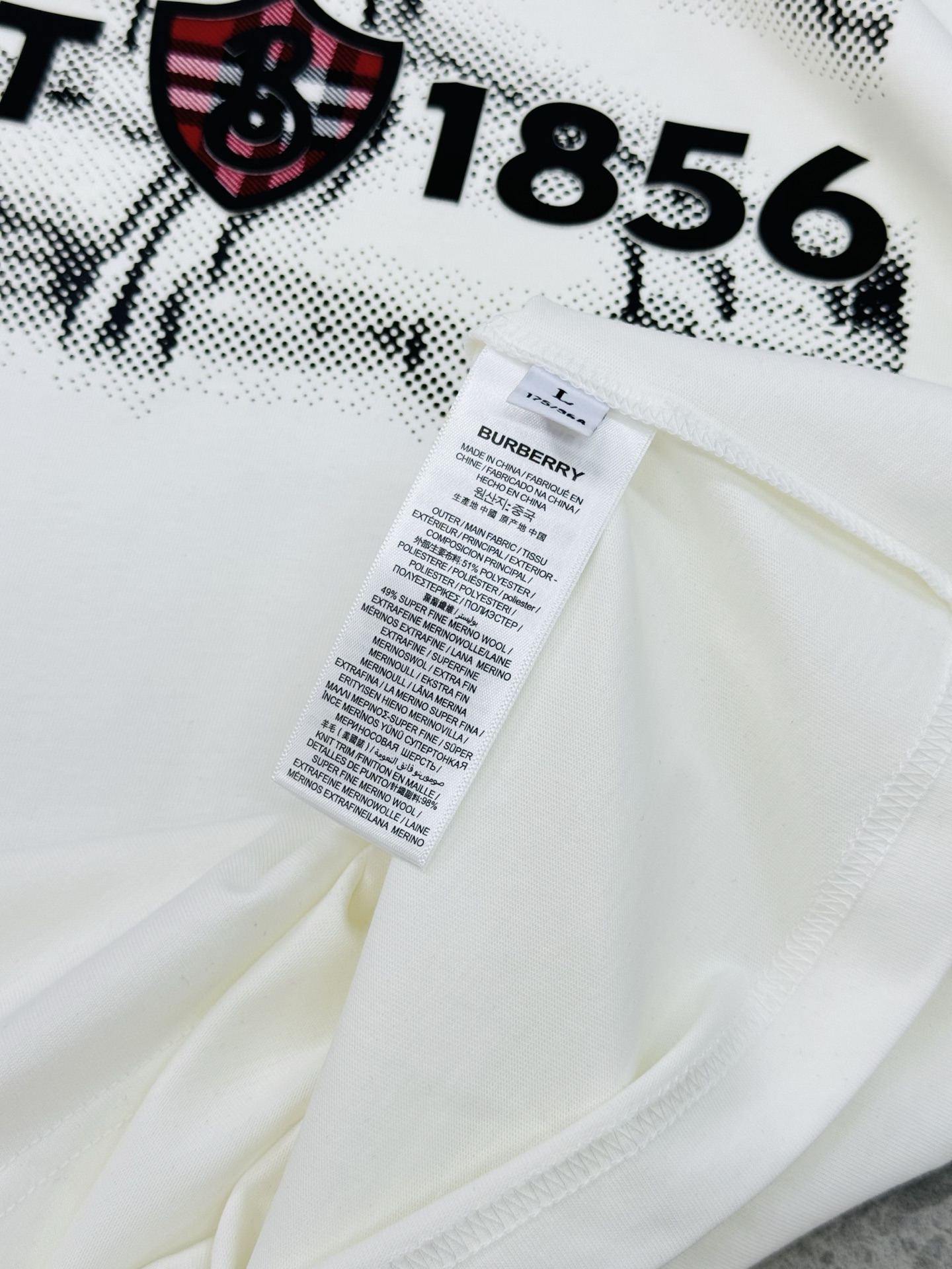 。🌾 BBR*巴宝莉新品潮牌短袖T恤，男女同款！经典战马🐎胸前层叠搭配.幻影战马烫画.帅气时尚，简约百搭