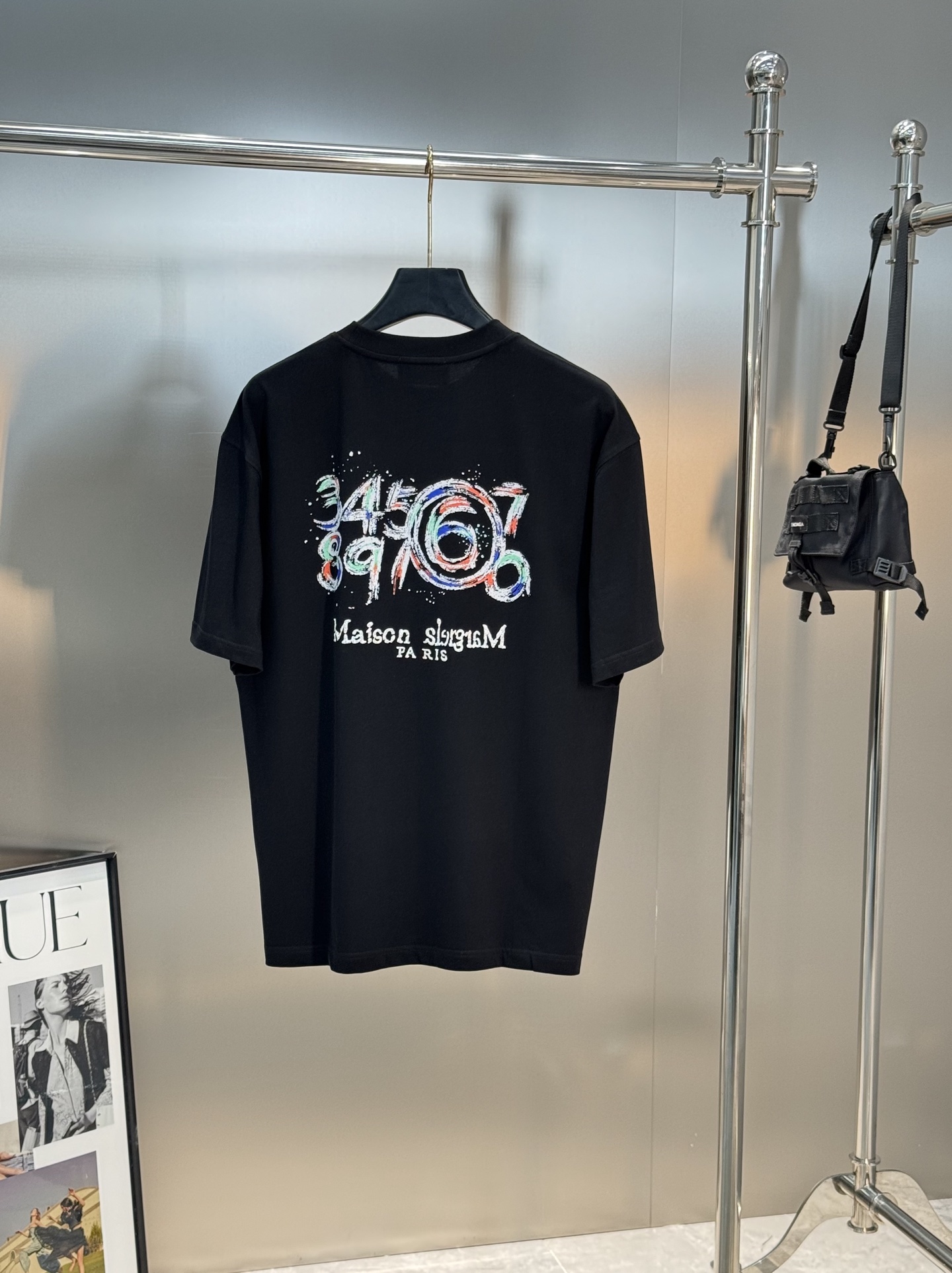 。🌾 Maison Margiela新款潮牌圆领T恤.男女同款！马吉拉经典图形字母设计.特别之作！双面立