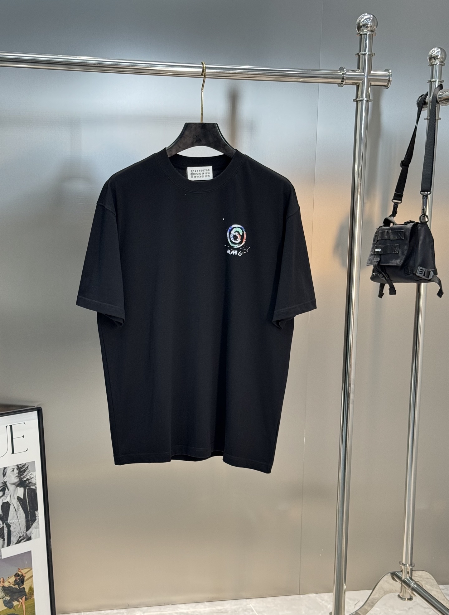 。🌾 Maison Margiela新款潮牌圆领T恤.男女同款！马吉拉经典图形字母设计.特别之作！双面立