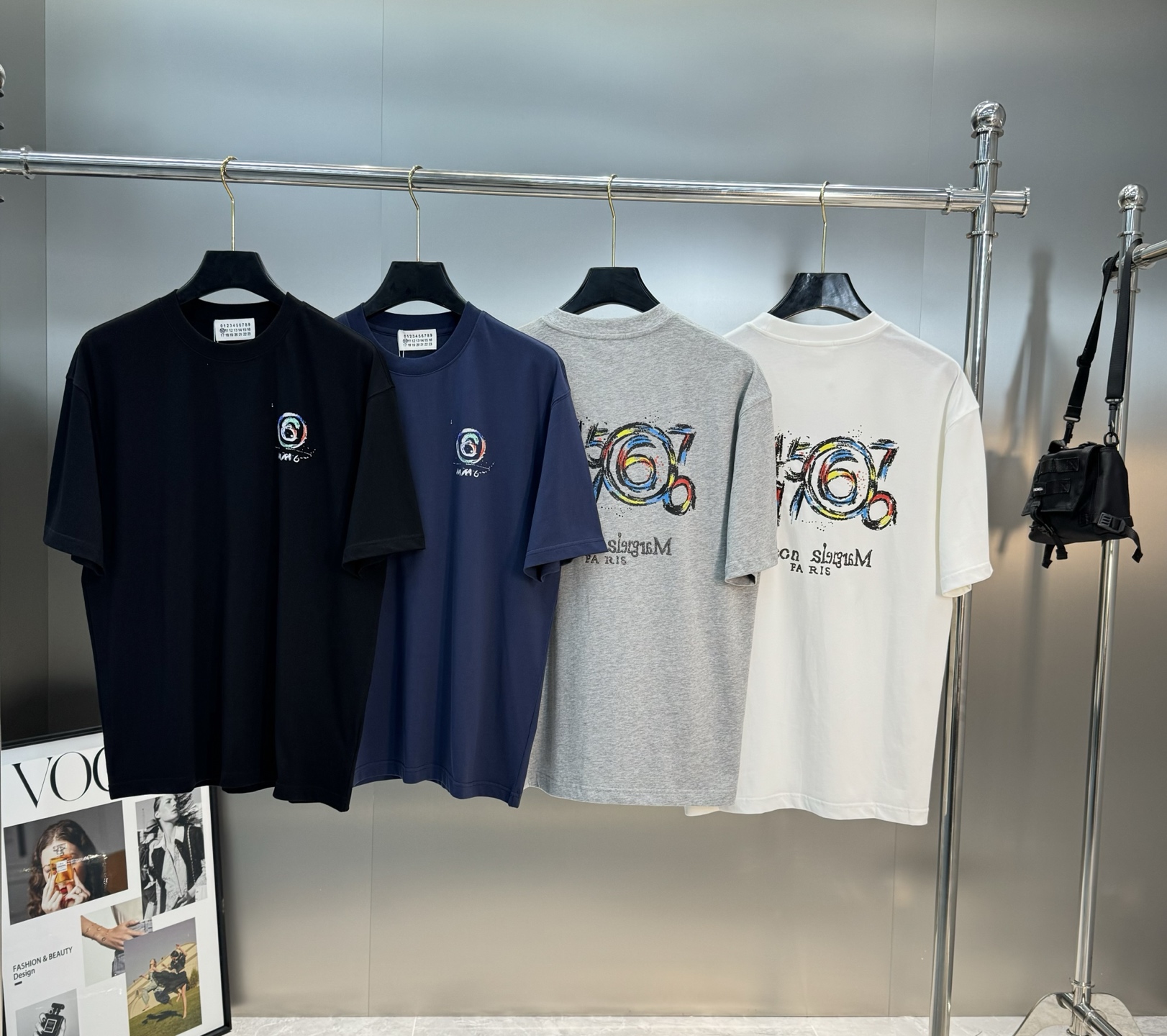 。🌾 Maison Margiela新款潮牌圆领T恤.男女同款！马吉拉经典图形字母设计.特别之作！双面立