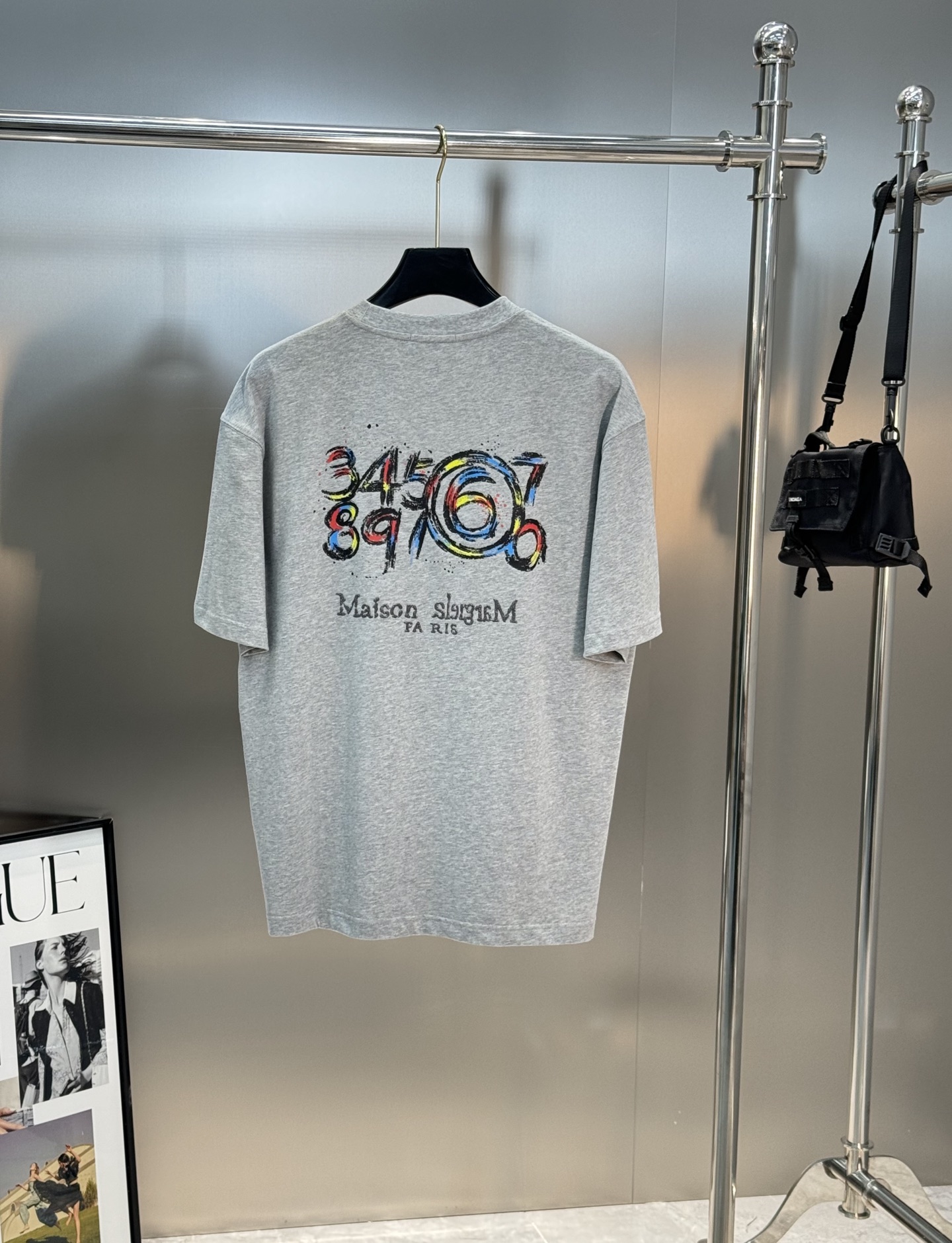 。🌾 Maison Margiela新款潮牌圆领T恤.男女同款！马吉拉经典图形字母设计.特别之作！双面立