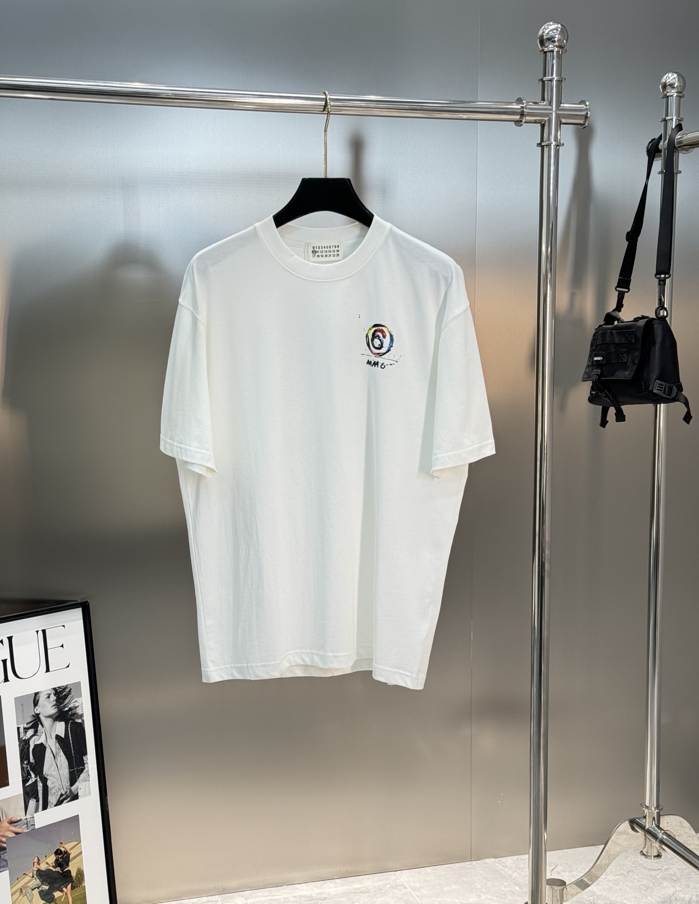 。🌾 Maison Margiela新款潮牌圆领T恤.男女同款！马吉拉经典图形字母设计.特别之作！双面立