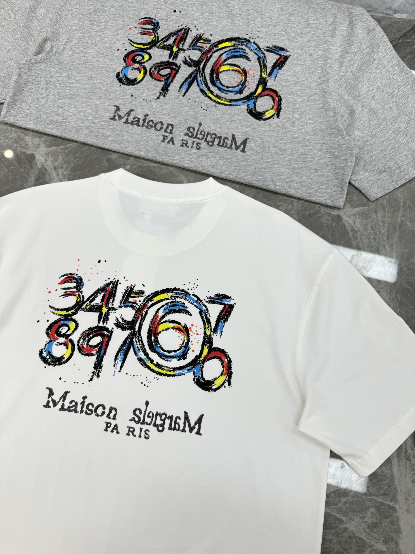 。🌾 Maison Margiela新款潮牌圆领T恤.男女同款！马吉拉经典图形字母设计.特别之作！双面立