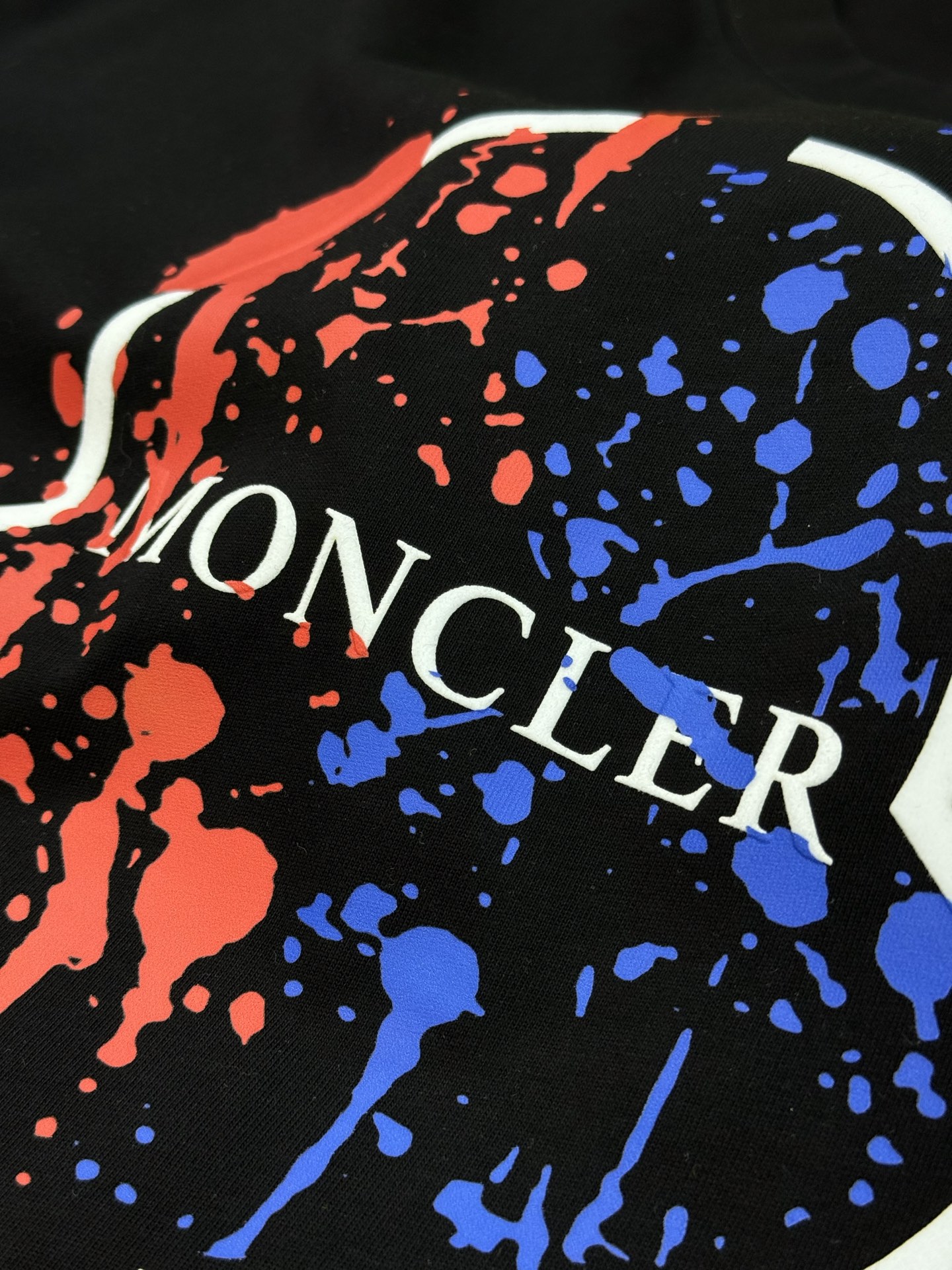 。🌾 Moncle*蒙口新款潮牌T恤.男女同款！胸口经典品牌图形立体视觉.经典款式烫画设计.耐看时尚.2