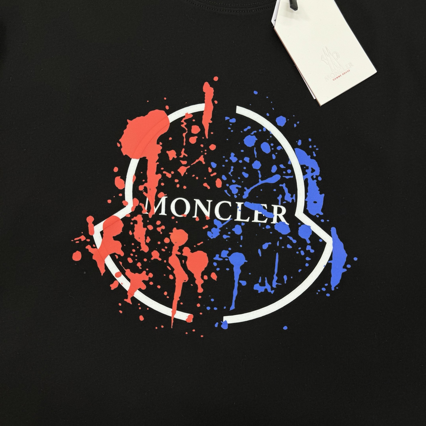 。🌾 Moncle*蒙口新款潮牌T恤.男女同款！胸口经典品牌图形立体视觉.经典款式烫画设计.耐看时尚.2