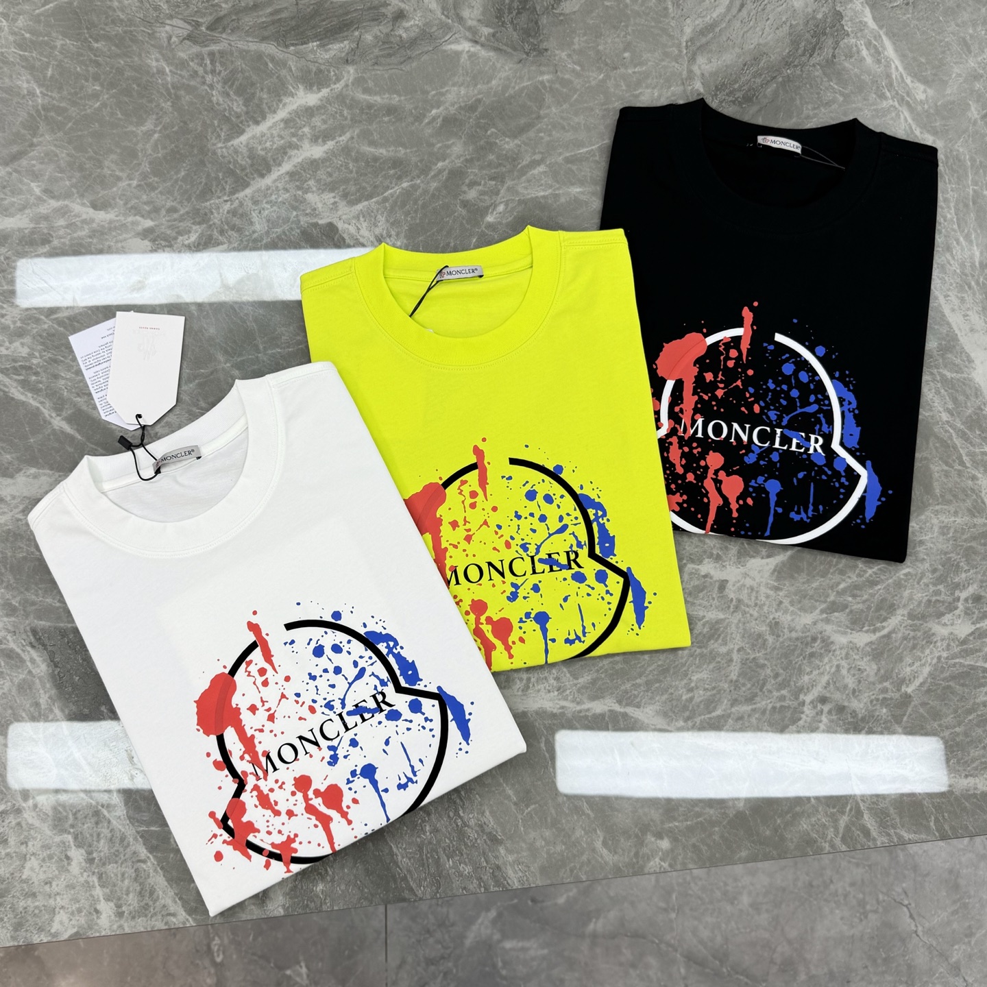。🌾 Moncle*蒙口新款潮牌T恤.男女同款！胸口经典品牌图形立体视觉.经典款式烫画设计.耐看时尚.2