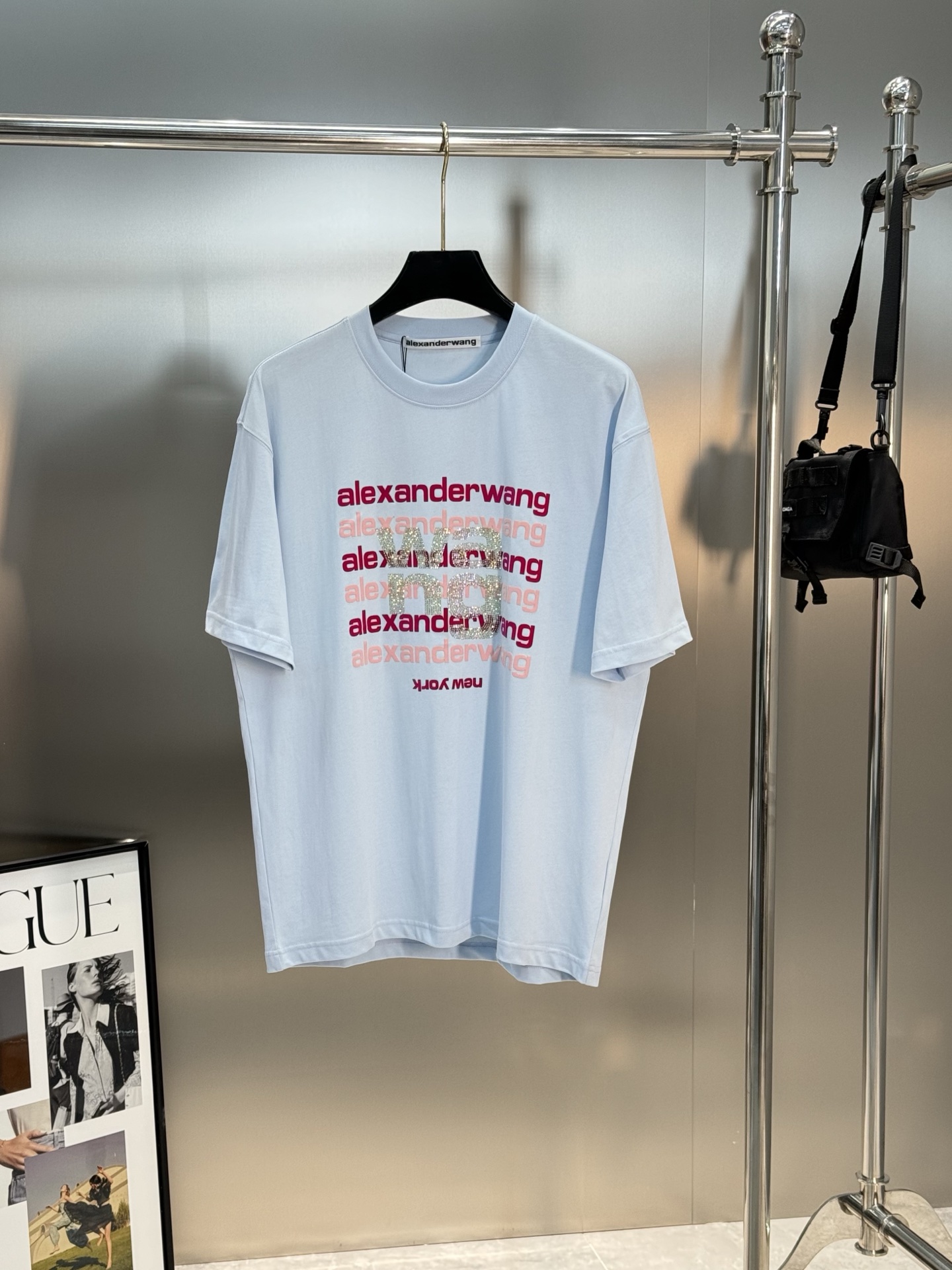 。🌾 Alexa*wang新款亚历山大王圆领T恤.潮牌T恤！男女同款～不同工艺呈现不一样的视觉感受，压花