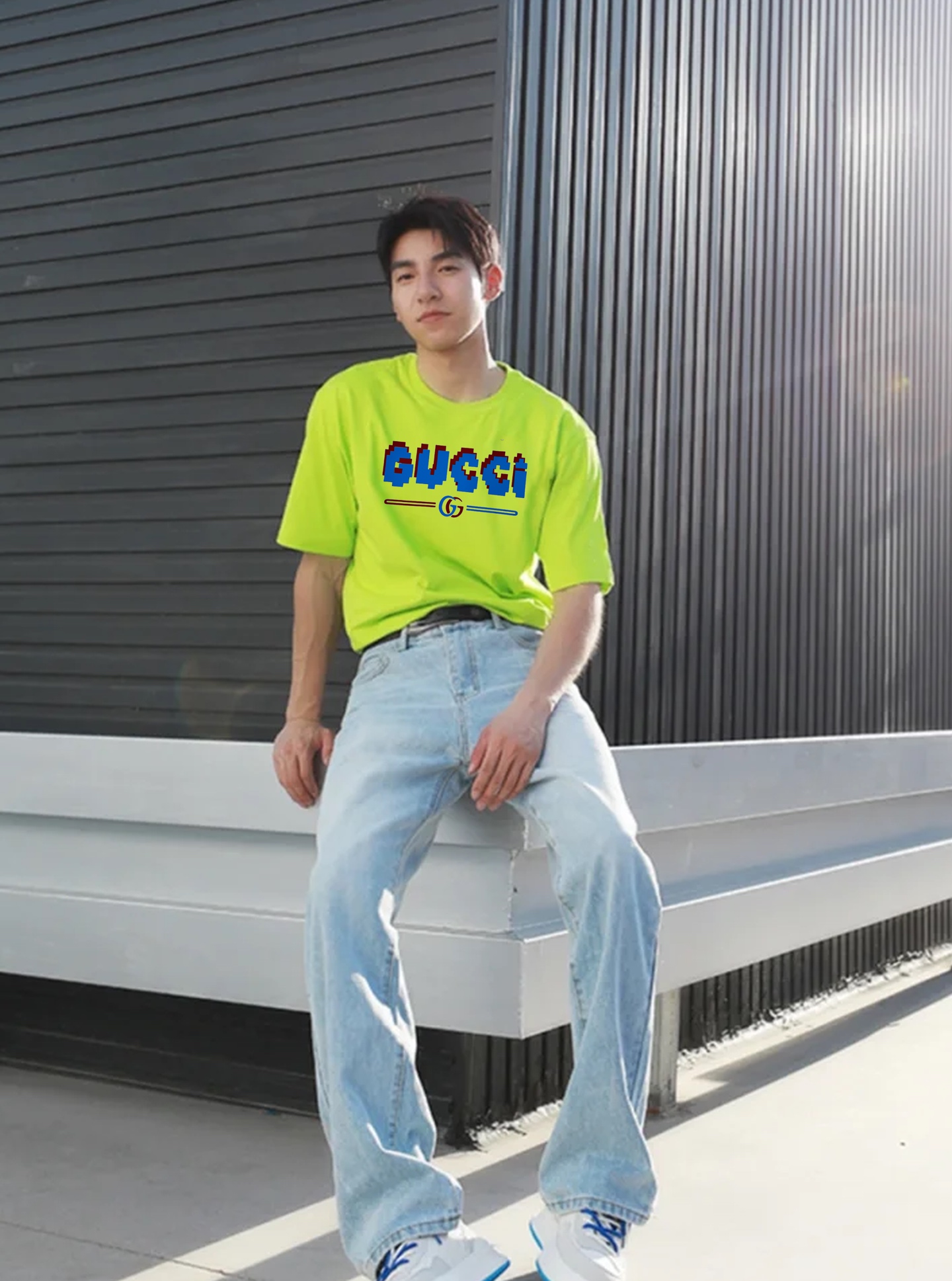 。🌾 GUCC*潮牌新款圆领T恤.男女同款～潮人必备！胸前定制品牌图形烫画工艺.平面硅胶色彩搭配犹如马里