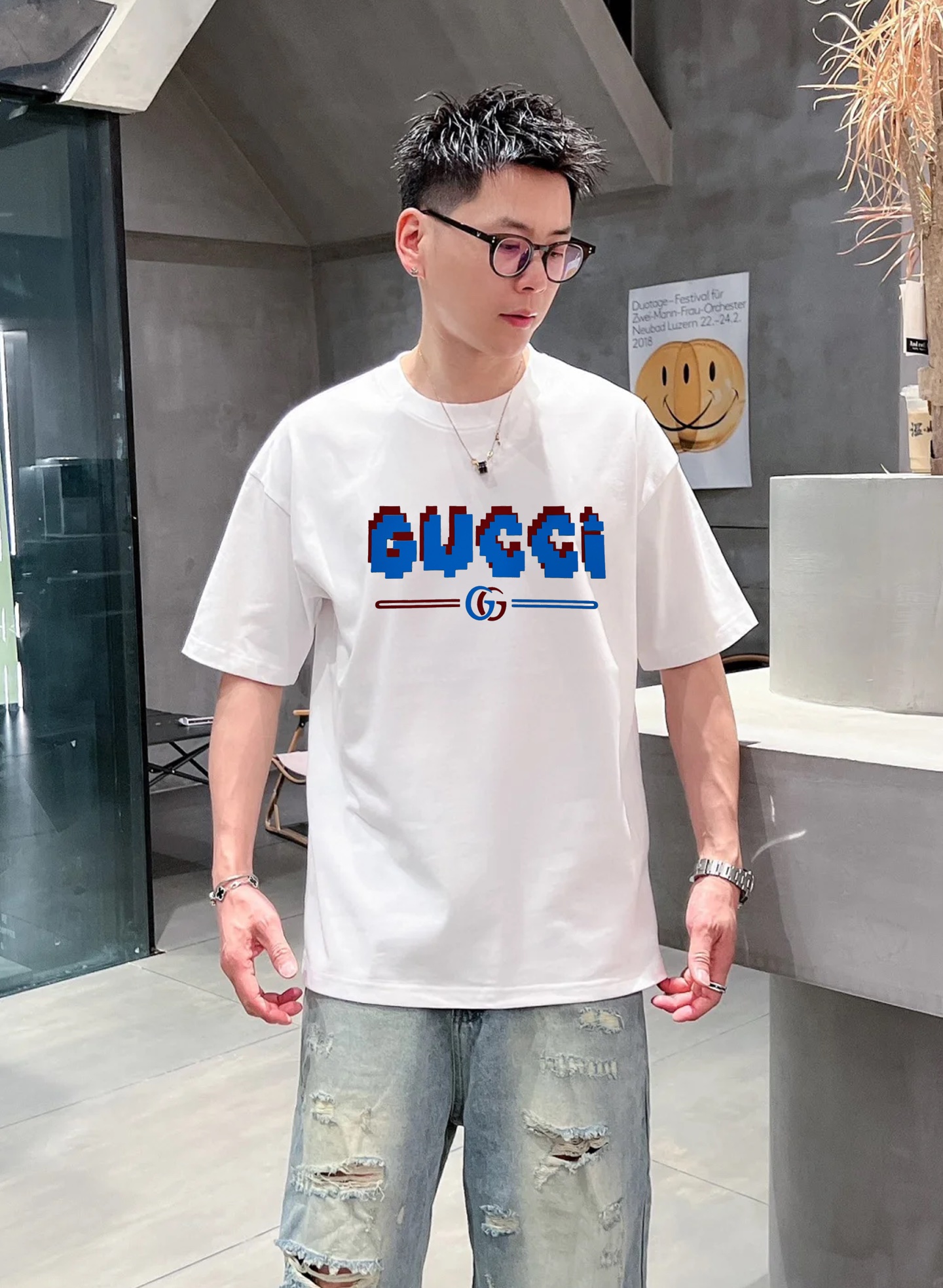 。🌾 GUCC*潮牌新款圆领T恤.男女同款～潮人必备！胸前定制品牌图形烫画工艺.平面硅胶色彩搭配犹如马里