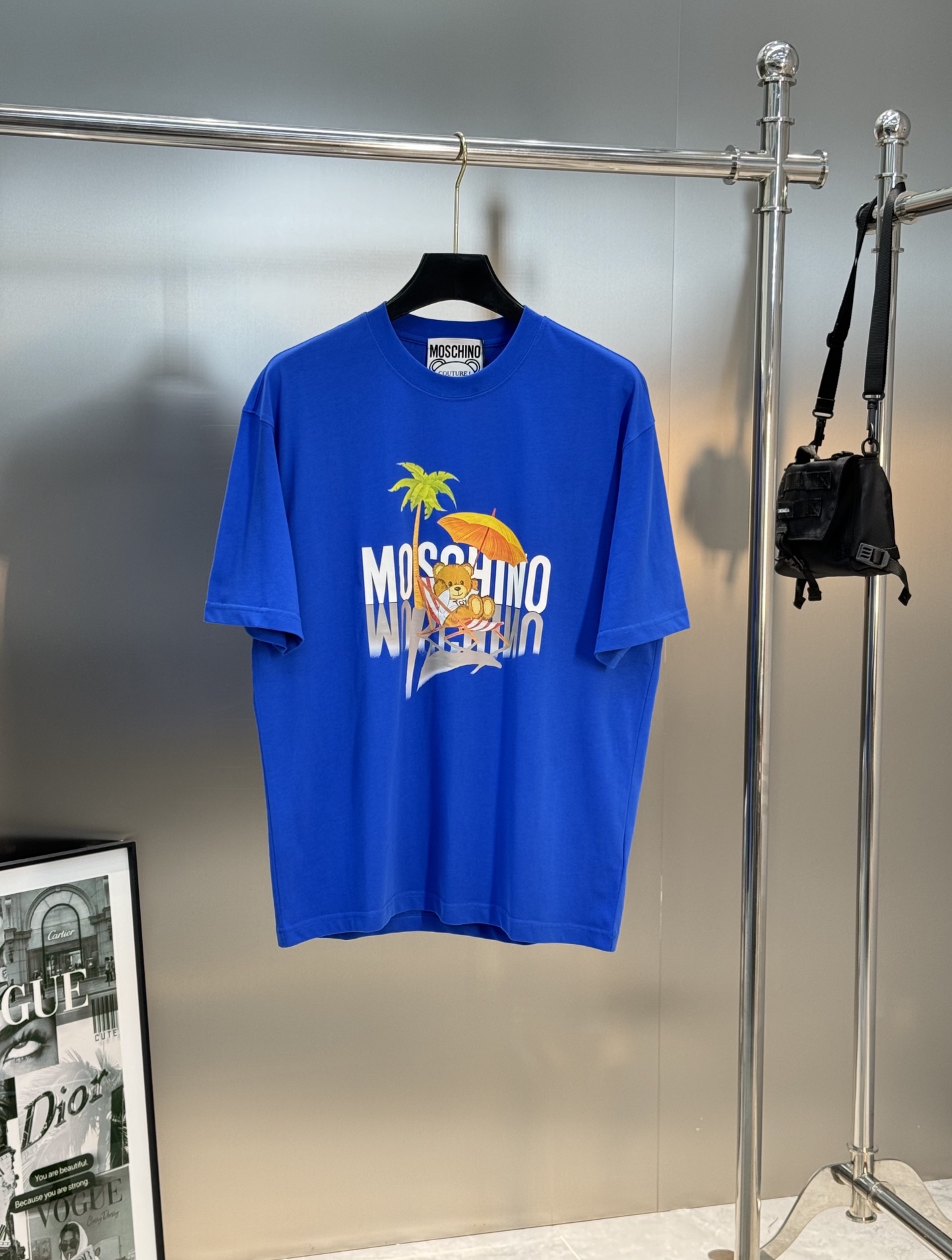 。🌾 MOSCHIN*莫斯奇诺*新款潮牌情侣款T恤.原单推荐！小熊圆领短袖，街头风的新纪…整体图形质感呈