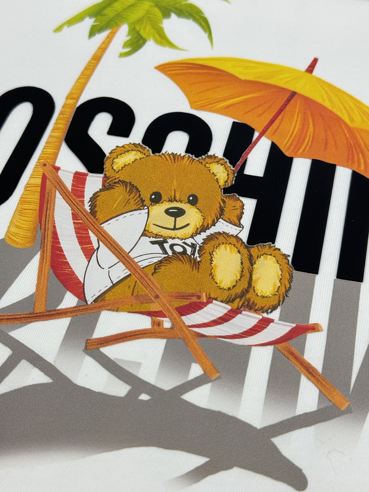 。🌾 MOSCHIN*莫斯奇诺*新款潮牌情侣款T恤.原单推荐！小熊圆领短袖，街头风的新纪…整体图形质感呈