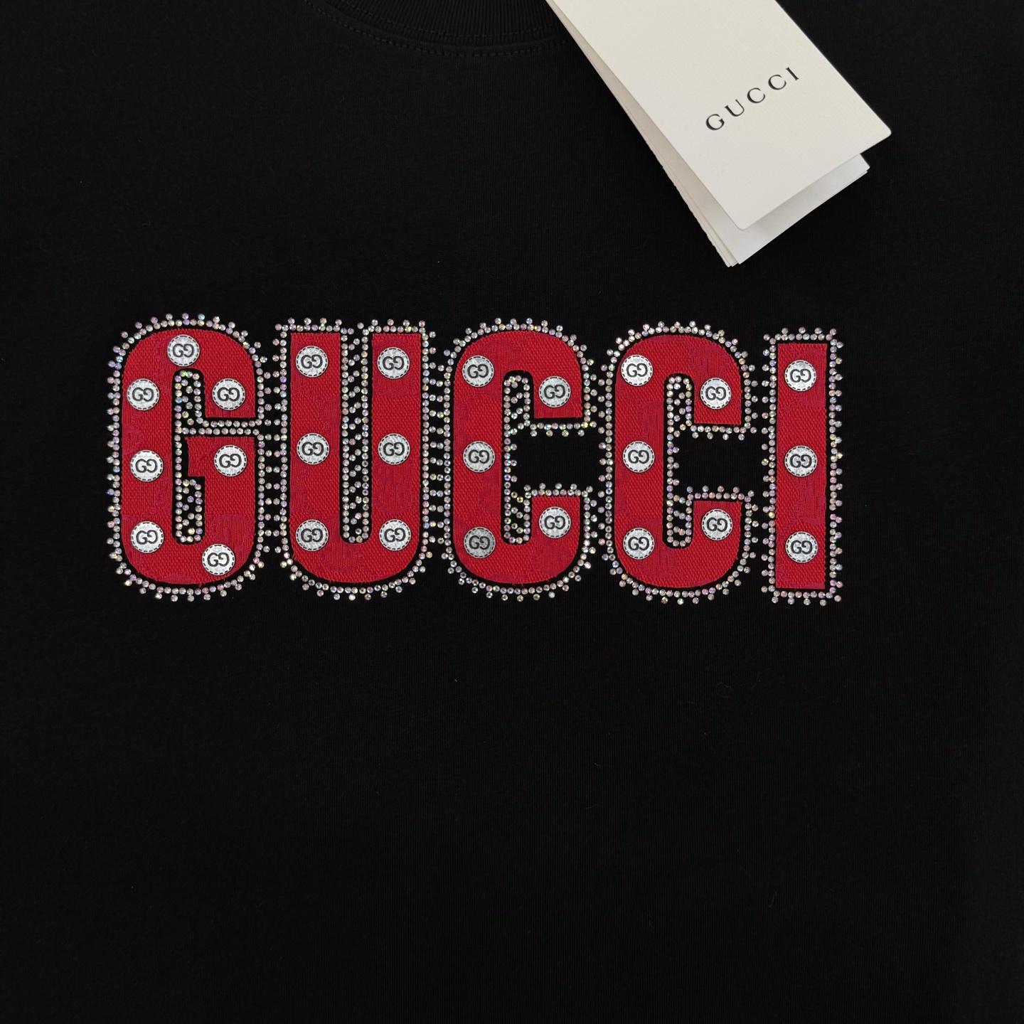 。🌾 GUCC*潮牌新款圆领T恤.男女同款～潮人必备！胸前定制品牌图形烫画工艺.双层工艺色彩层次分明.减