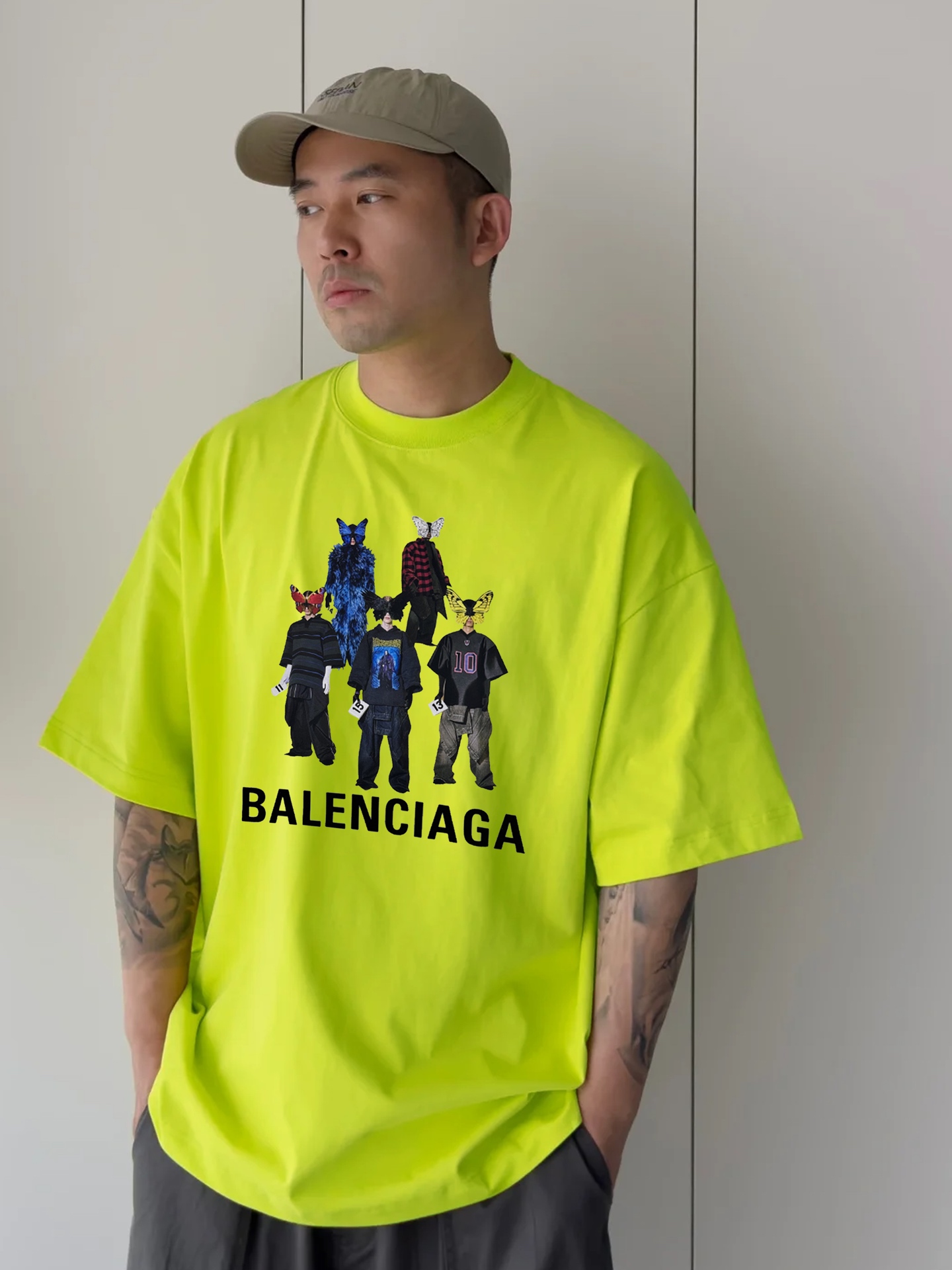 。🌾 Balenciag*巴黎世家新款潮牌圆领T恤.男女同款❤️立体烫画工艺呈现不一样的视觉感受，色彩搭
