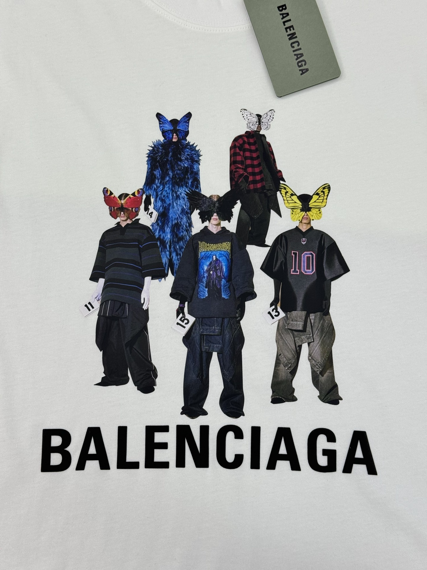 。🌾 Balenciag*巴黎世家新款潮牌圆领T恤.男女同款❤️立体烫画工艺呈现不一样的视觉感受，色彩搭