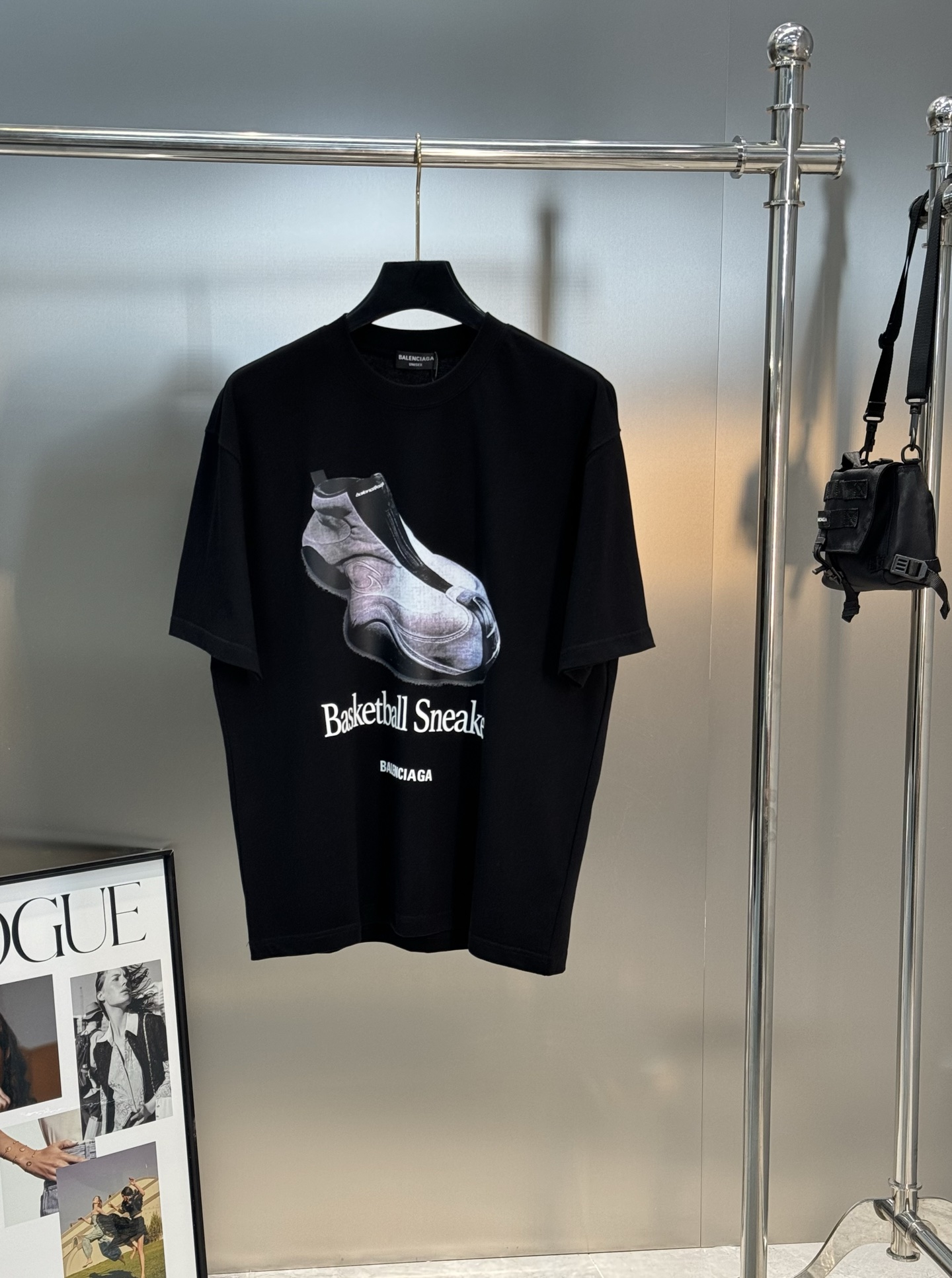 。🌾 Balenciag*巴黎世家新款潮牌老爹T恤.男女同款❤️os版型真的很迷人.丝光棉品牌图形字母烫