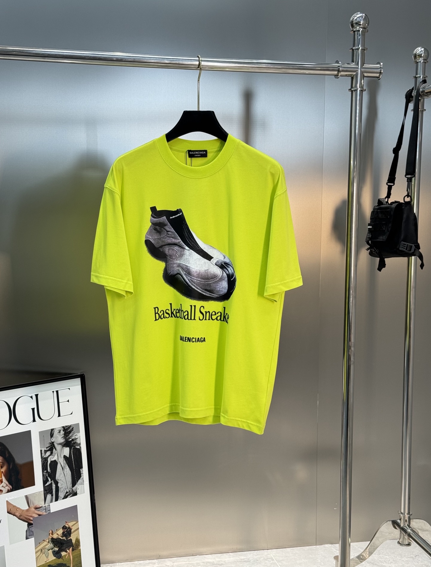 。🌾 Balenciag*巴黎世家新款潮牌老爹T恤.男女同款❤️os版型真的很迷人.丝光棉品牌图形字母烫