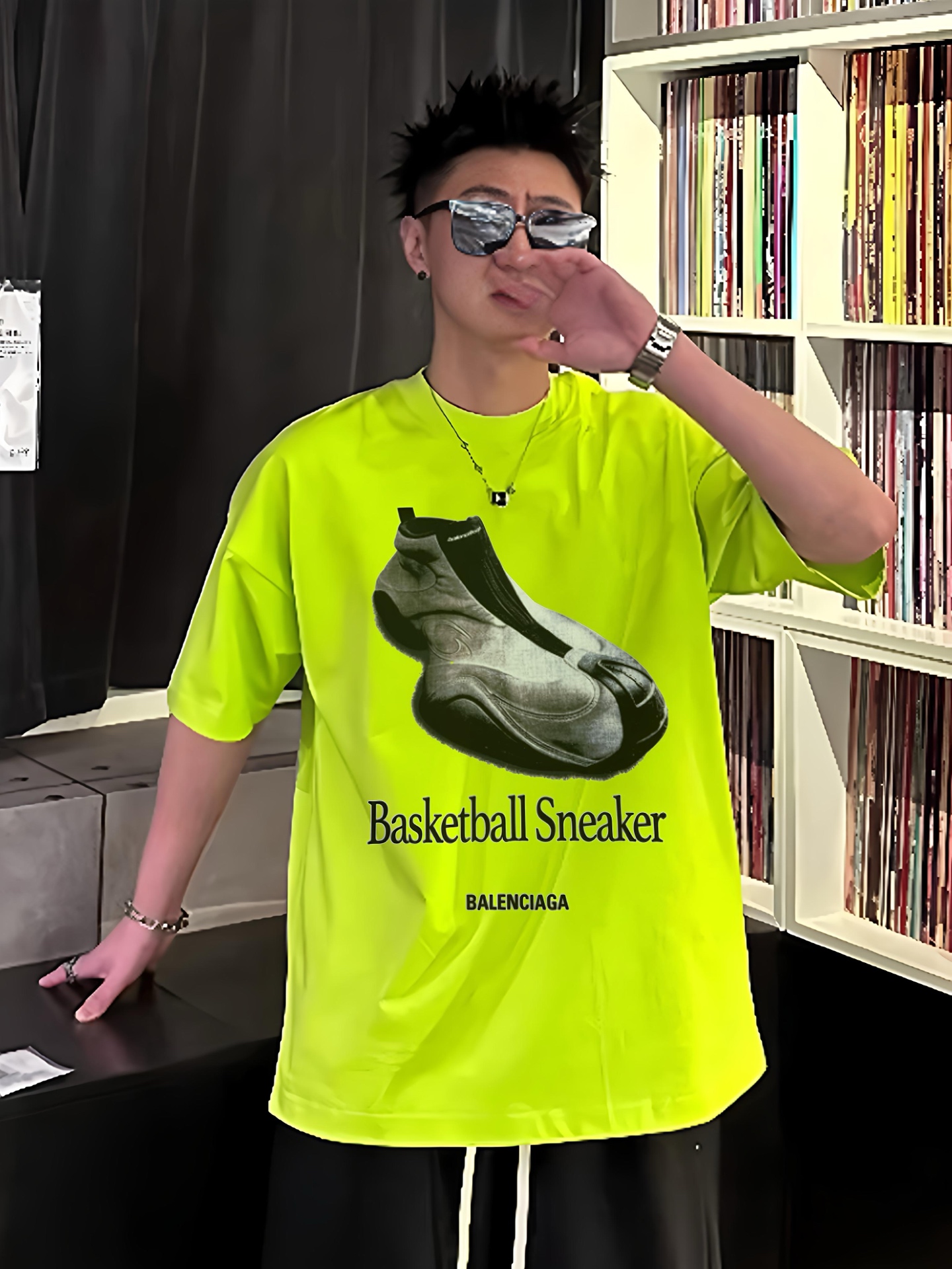 。🌾 Balenciag*巴黎世家新款潮牌老爹T恤.男女同款❤️os版型真的很迷人.丝光棉品牌图形字母烫