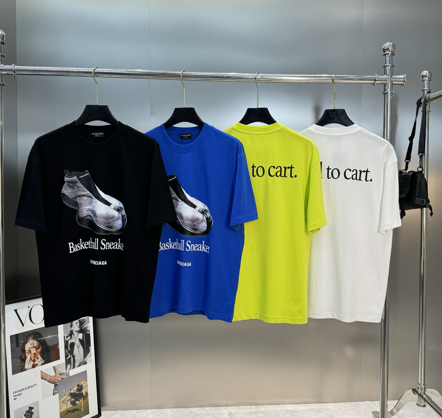 。🌾 Balenciag*巴黎世家新款潮牌老爹T恤.男女同款❤️os版型真的很迷人.丝光棉品牌图形字母烫