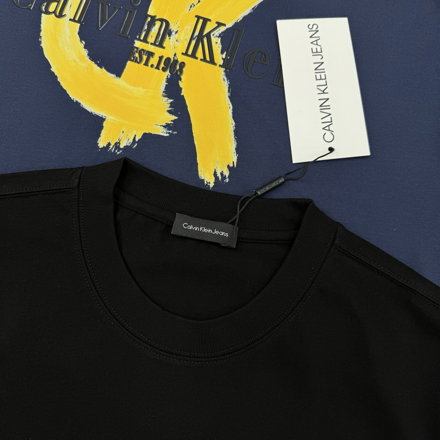 。🌾 Calvin Klein 新款潮牌T恤.男女同款❤️原单品质.一直以city注明的品牌.非常奈斯！