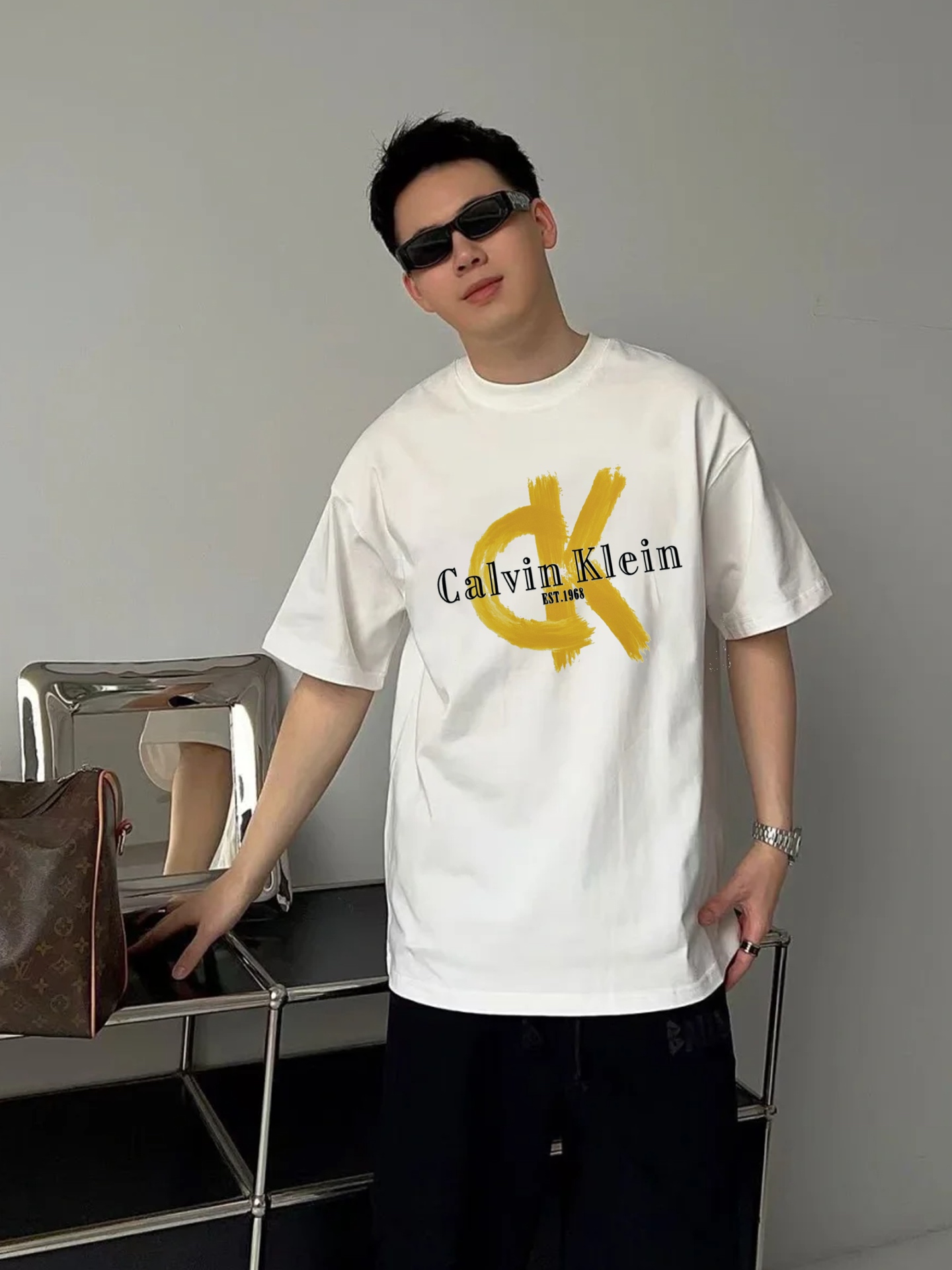 。🌾 Calvin Klein 新款潮牌T恤.男女同款❤️原单品质.一直以city注明的品牌.非常奈斯！