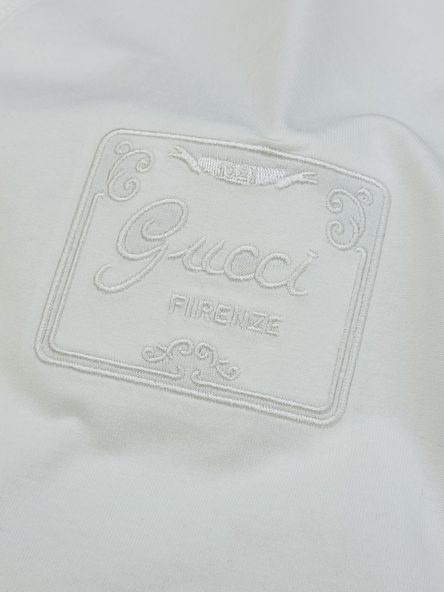 。🌾 Gucci古齐26s新款潮牌短袖T恤，男女同款❤️采用高品质280g纯棉，柔软透气，夏天穿超舒服!