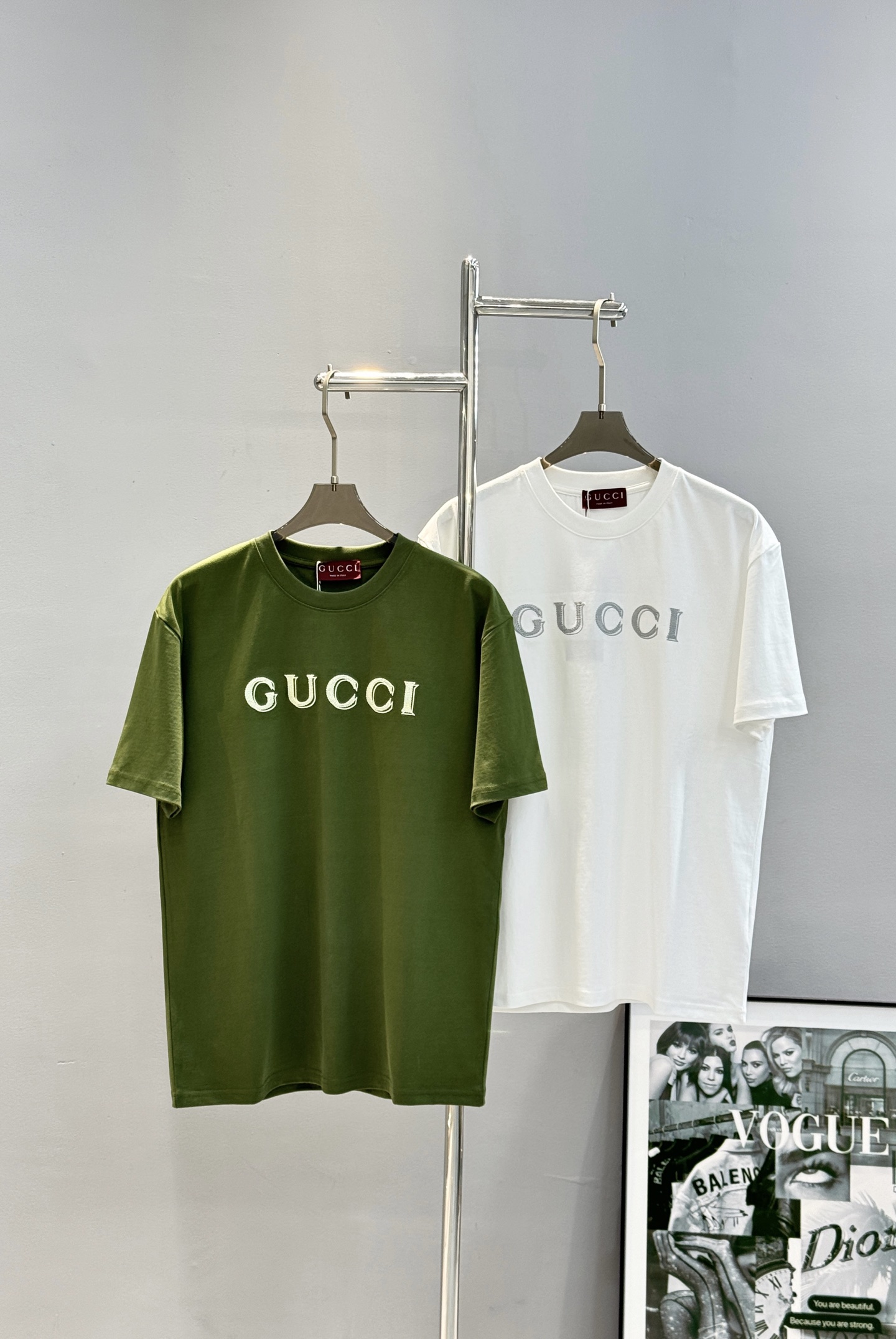 。🌾 Gucci古奇26s新款潮牌刺绣T恤，男女同款❤️260g优质纯棉材质，柔软亲肤，日常穿着超舒适!