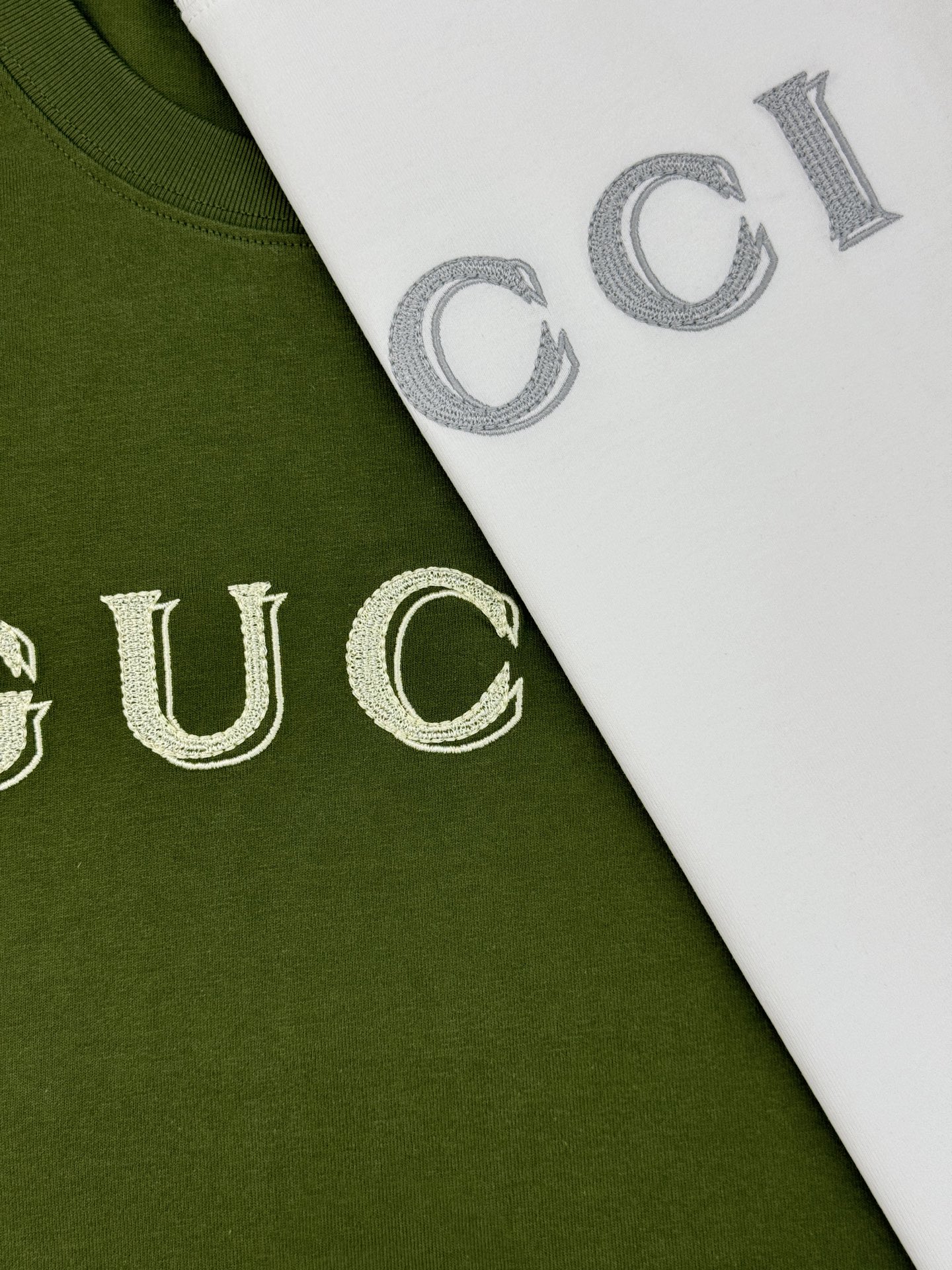 。🌾 Gucci古奇26s新款潮牌刺绣T恤，男女同款❤️260g优质纯棉材质，柔软亲肤，日常穿着超舒适!