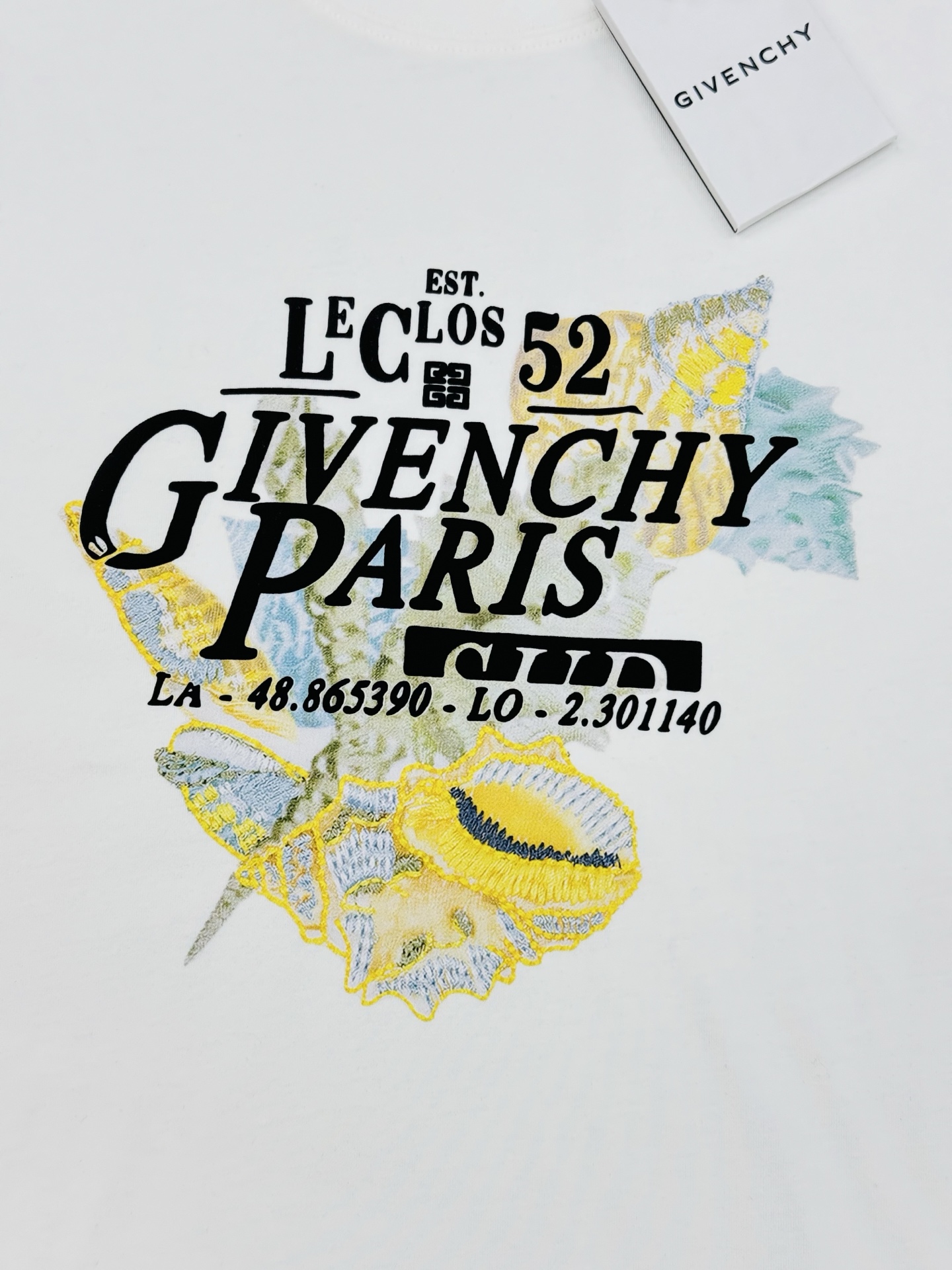 。🌾 Givench*y纪梵希*潮牌新款短袖T恤.当季颜值担当.双层叠加烫画品牌图形立体搭配.视觉效果相