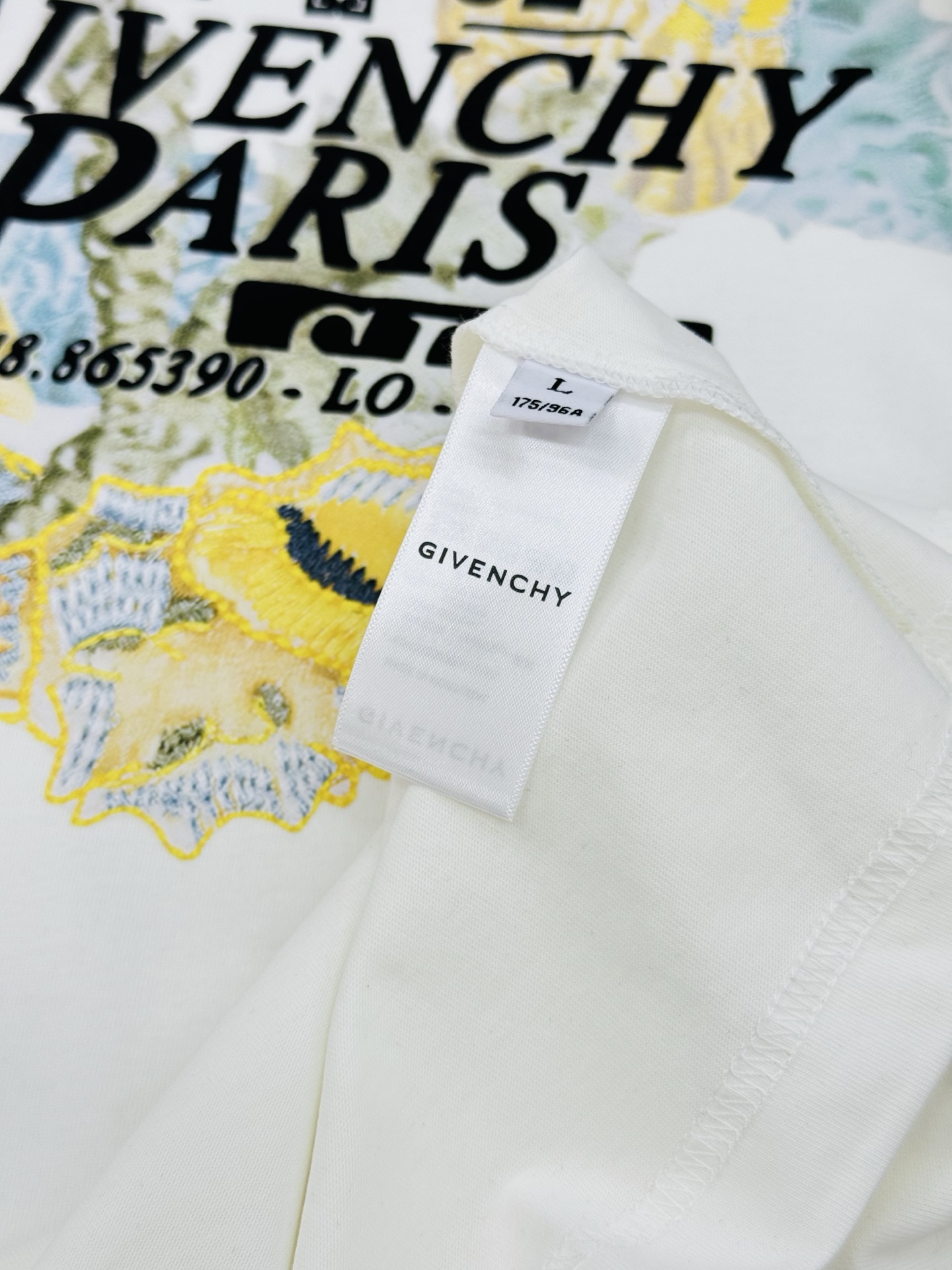 。🌾 Givench*y纪梵希*潮牌新款短袖T恤.当季颜值担当.双层叠加烫画品牌图形立体搭配.视觉效果相